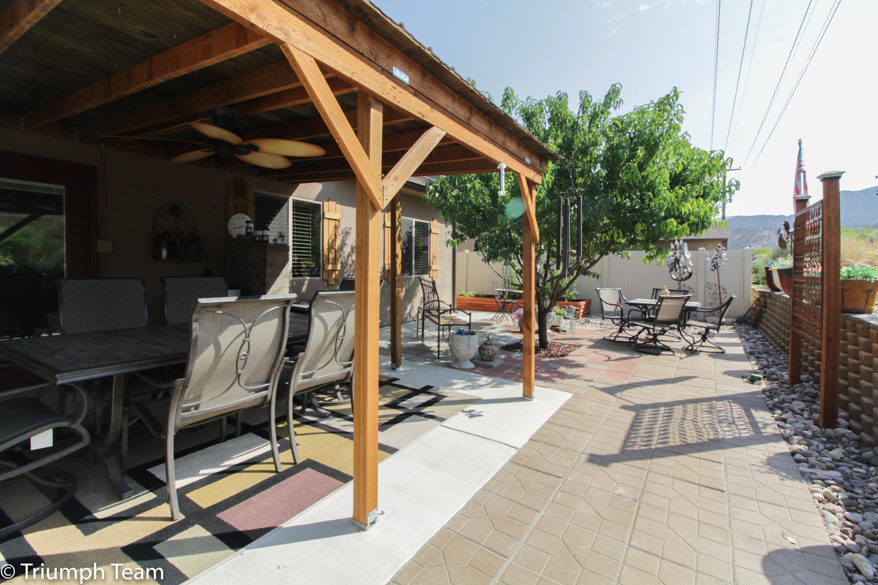 371 W Bristlecone DR