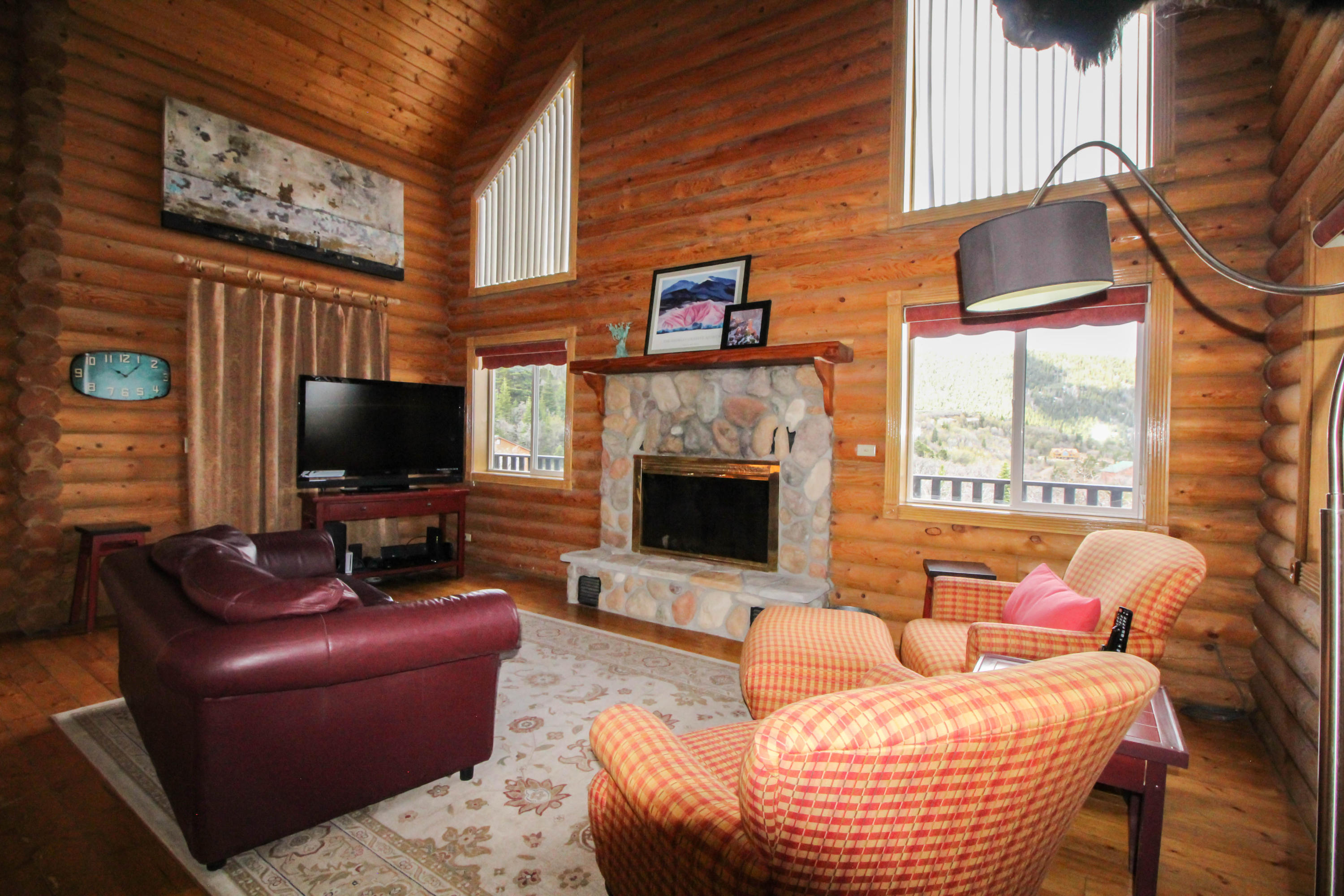 2215 S High Mountain View DR