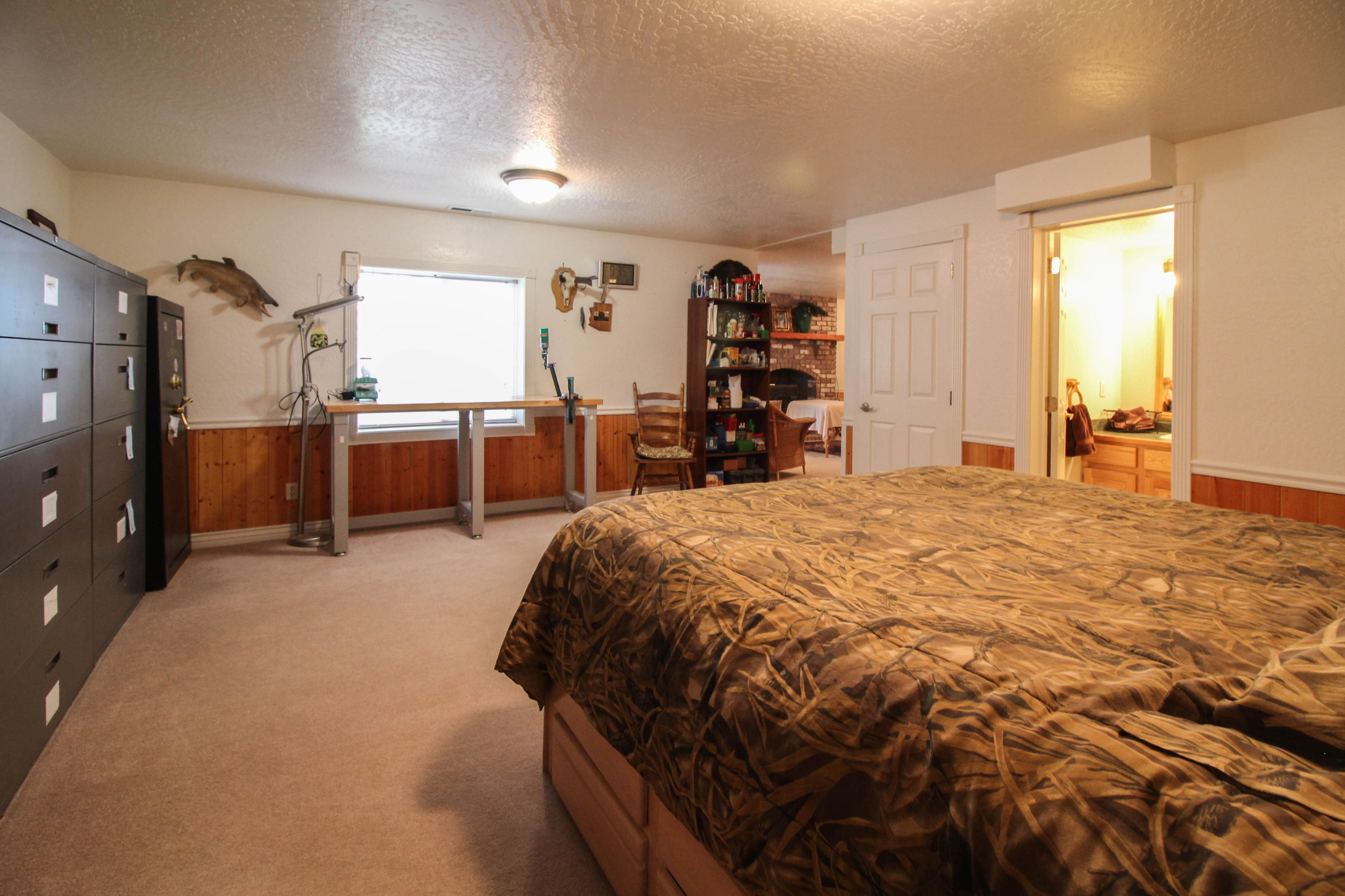 2215 S High Mountain View DR