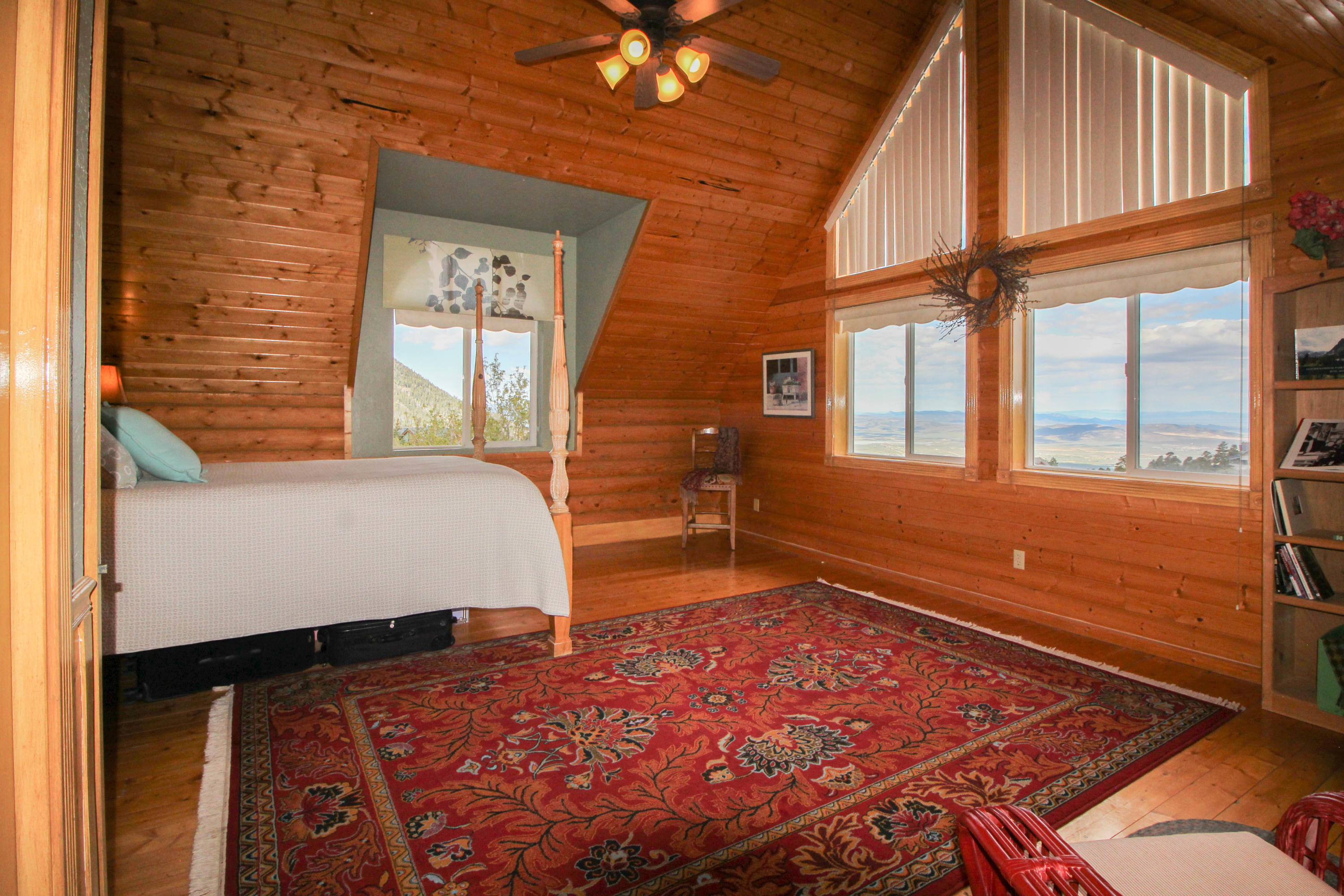 2215 S High Mountain View DR