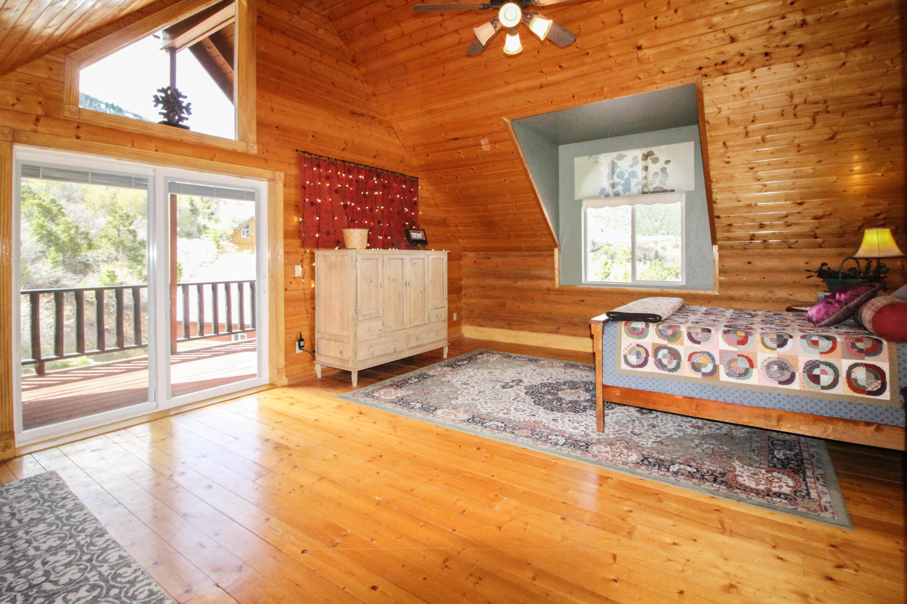 2215 S High Mountain View DR