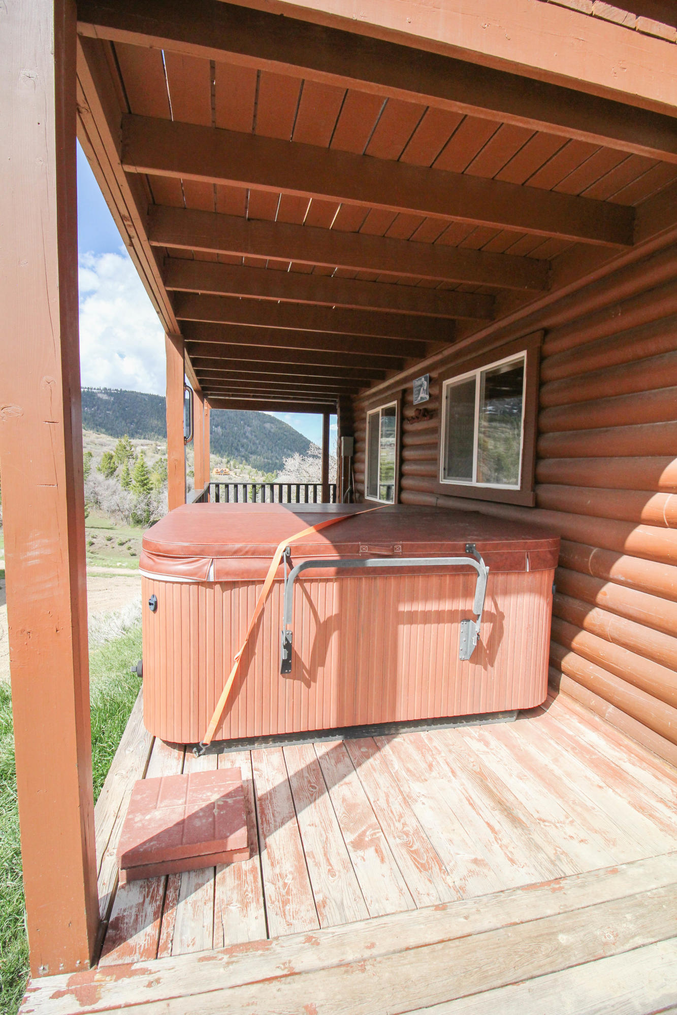 2215 S High Mountain View DR