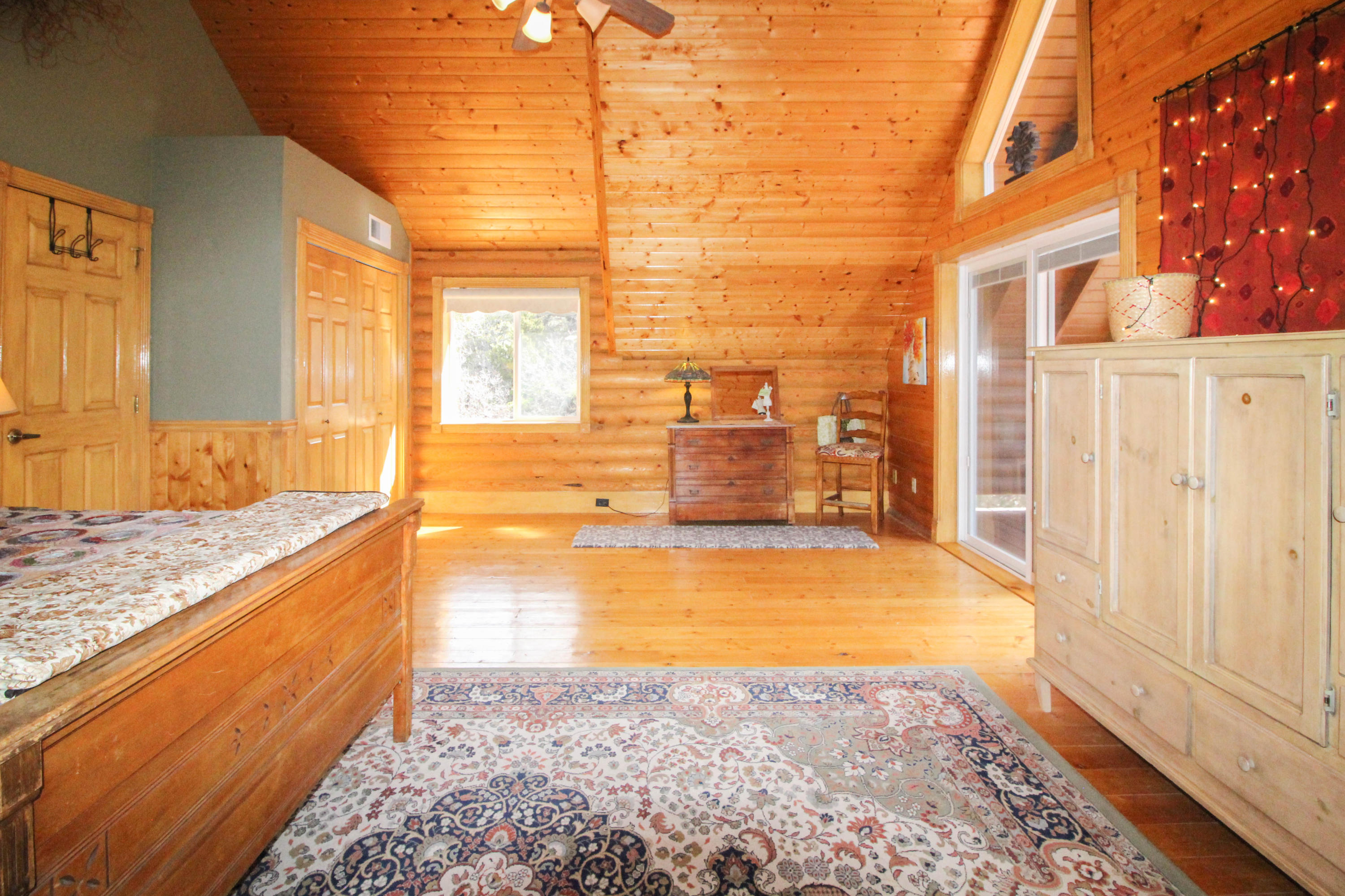 2215 S High Mountain View DR