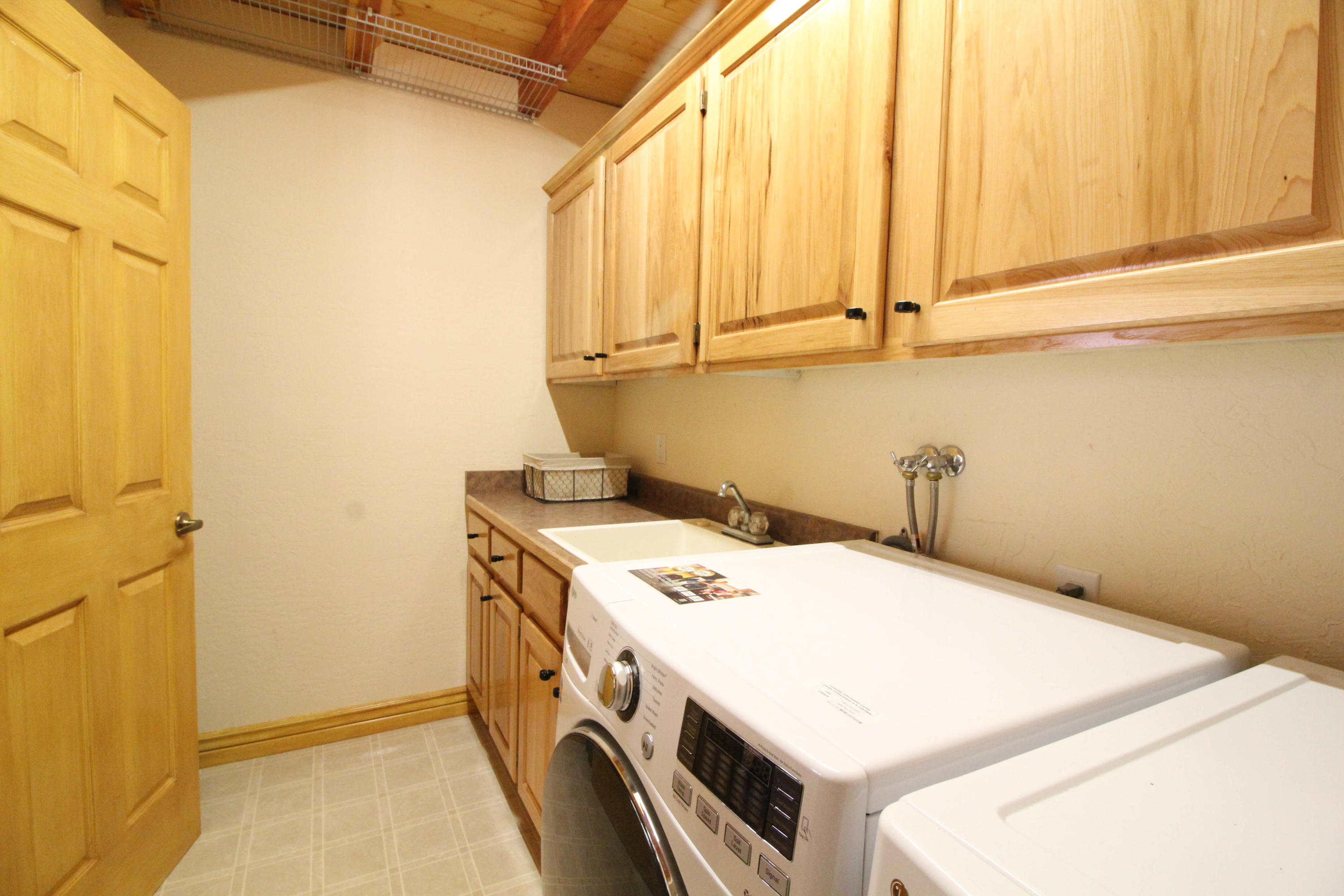 2215 S High Mountain View DR