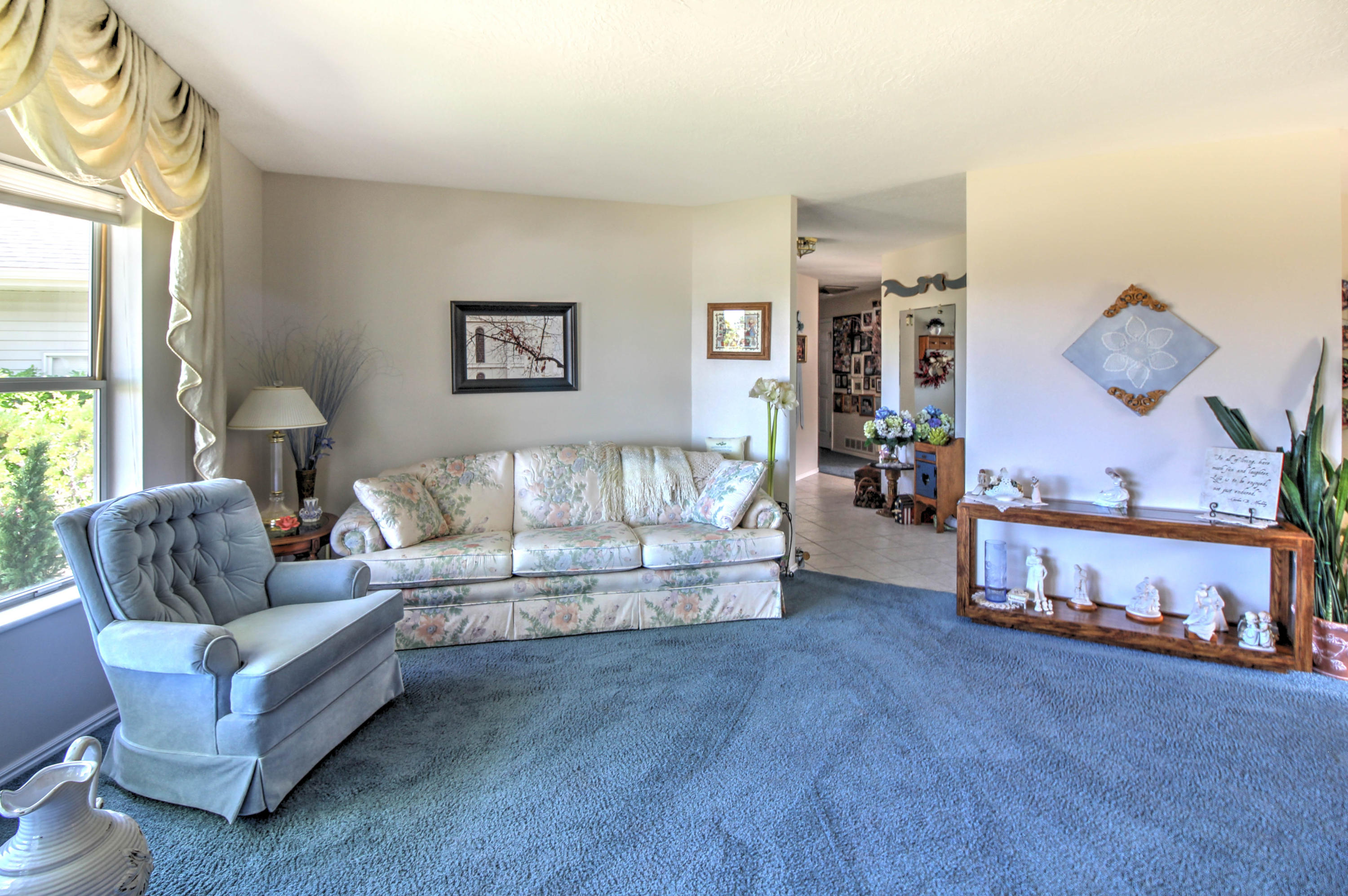 2078 N Wagon Trail DR