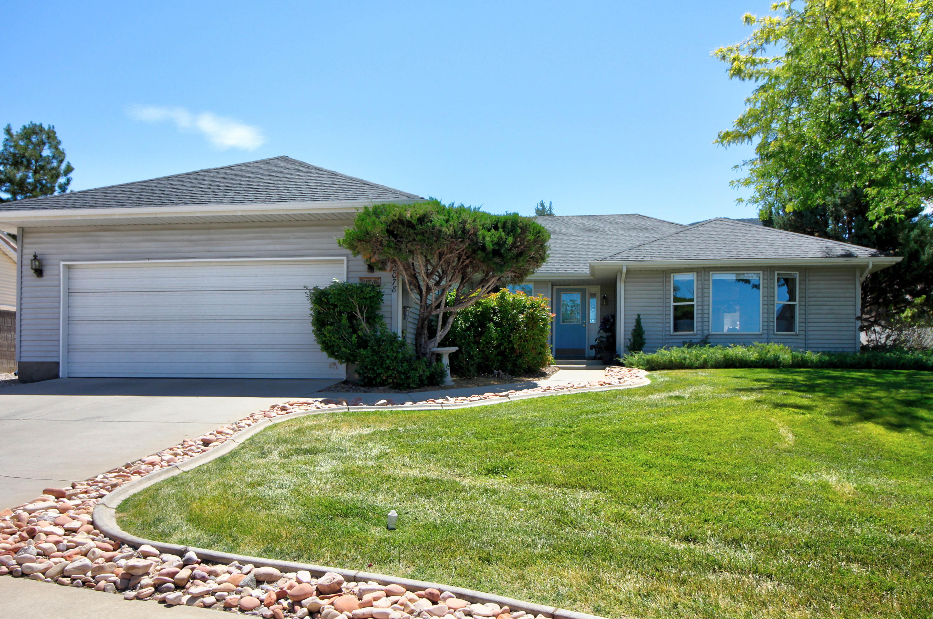 2078 N Wagon Trail DR