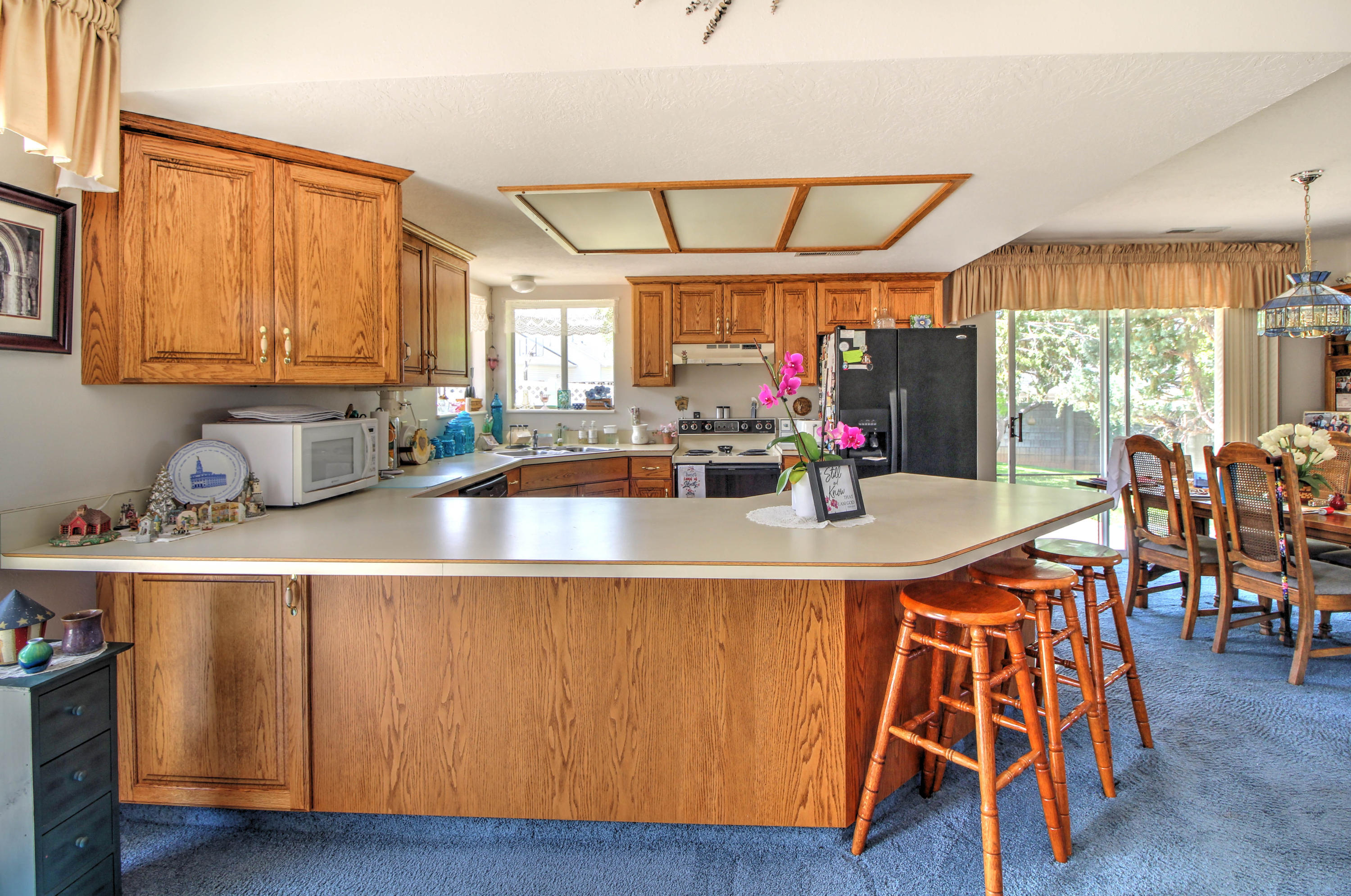 2078 N Wagon Trail DR