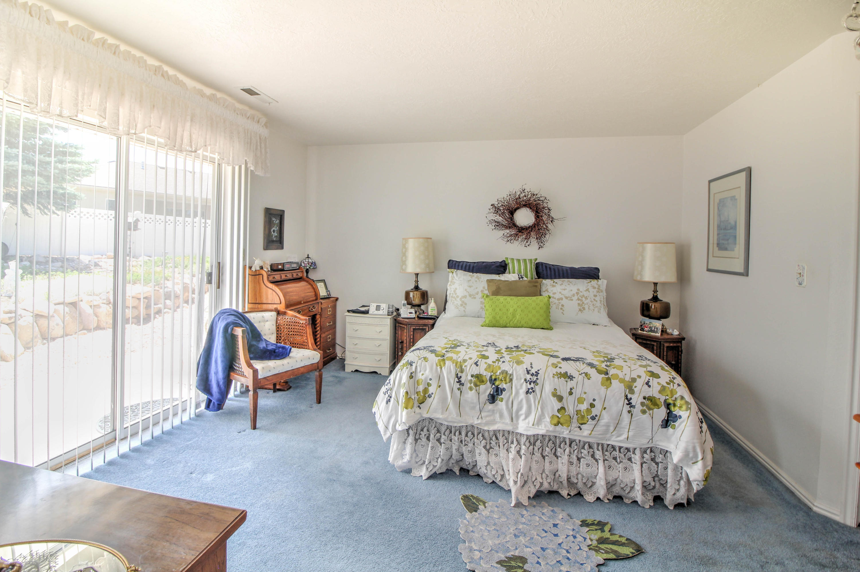 2078 N Wagon Trail DR