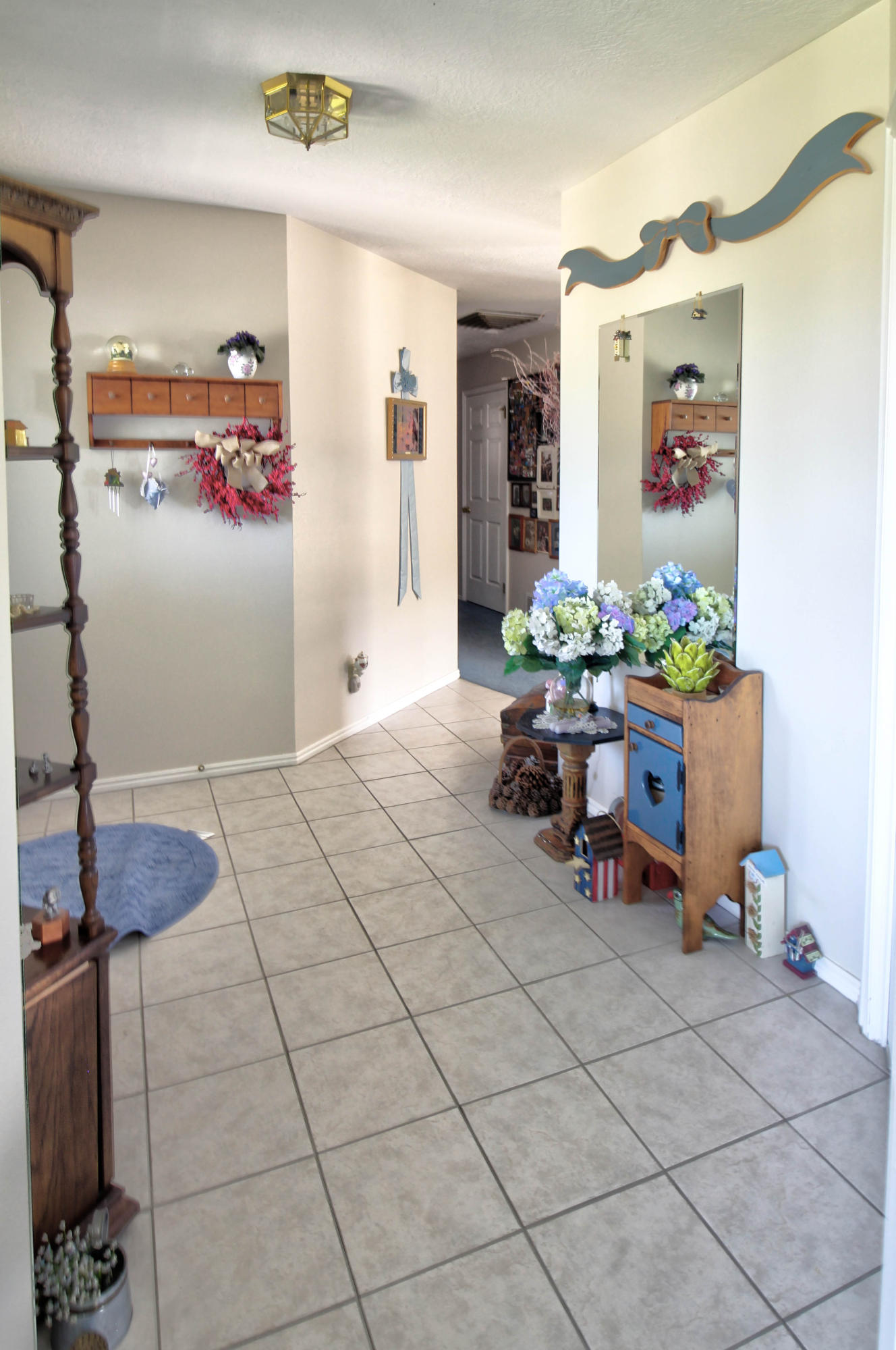 2078 N Wagon Trail DR