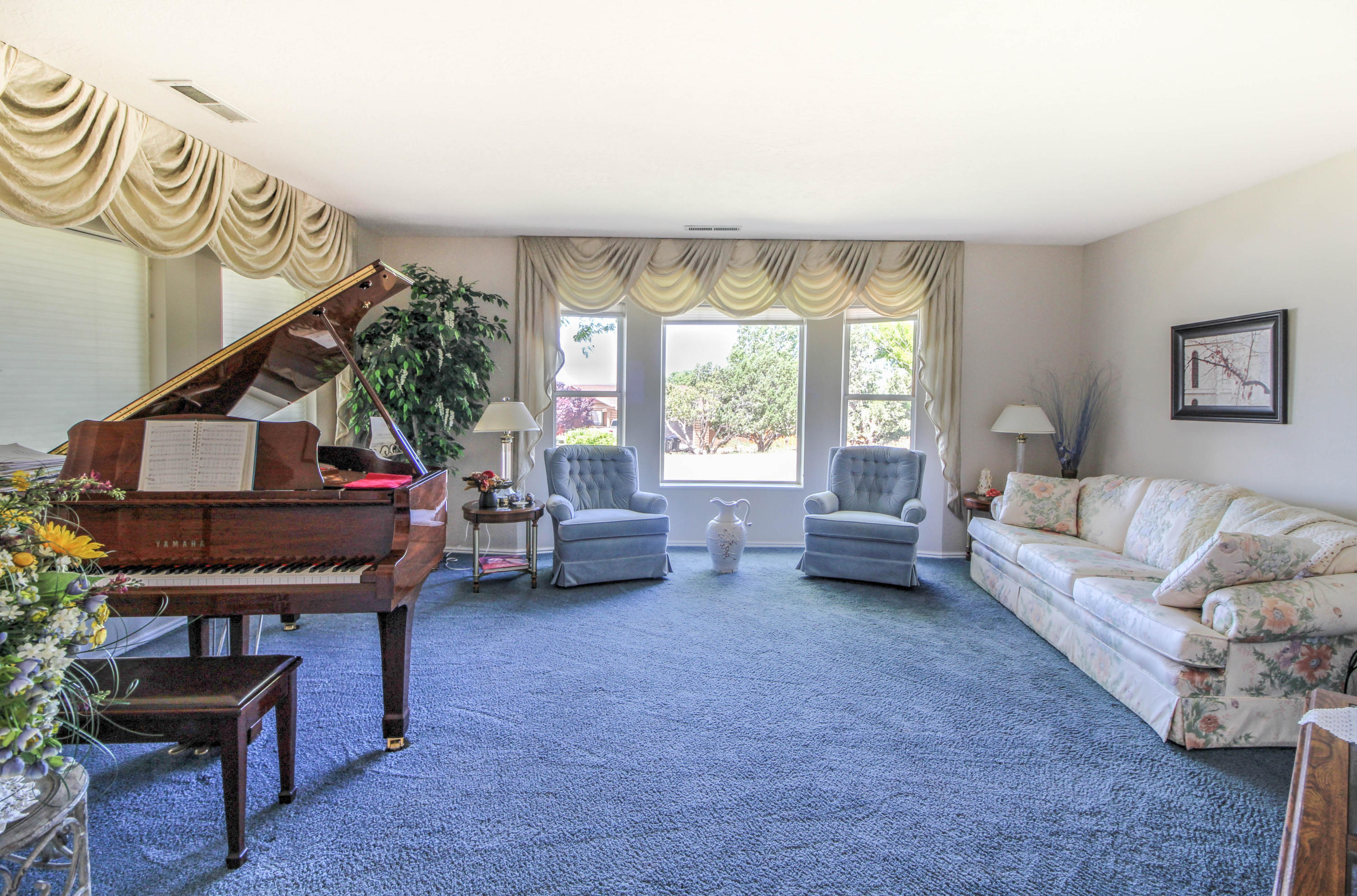 2078 N Wagon Trail DR