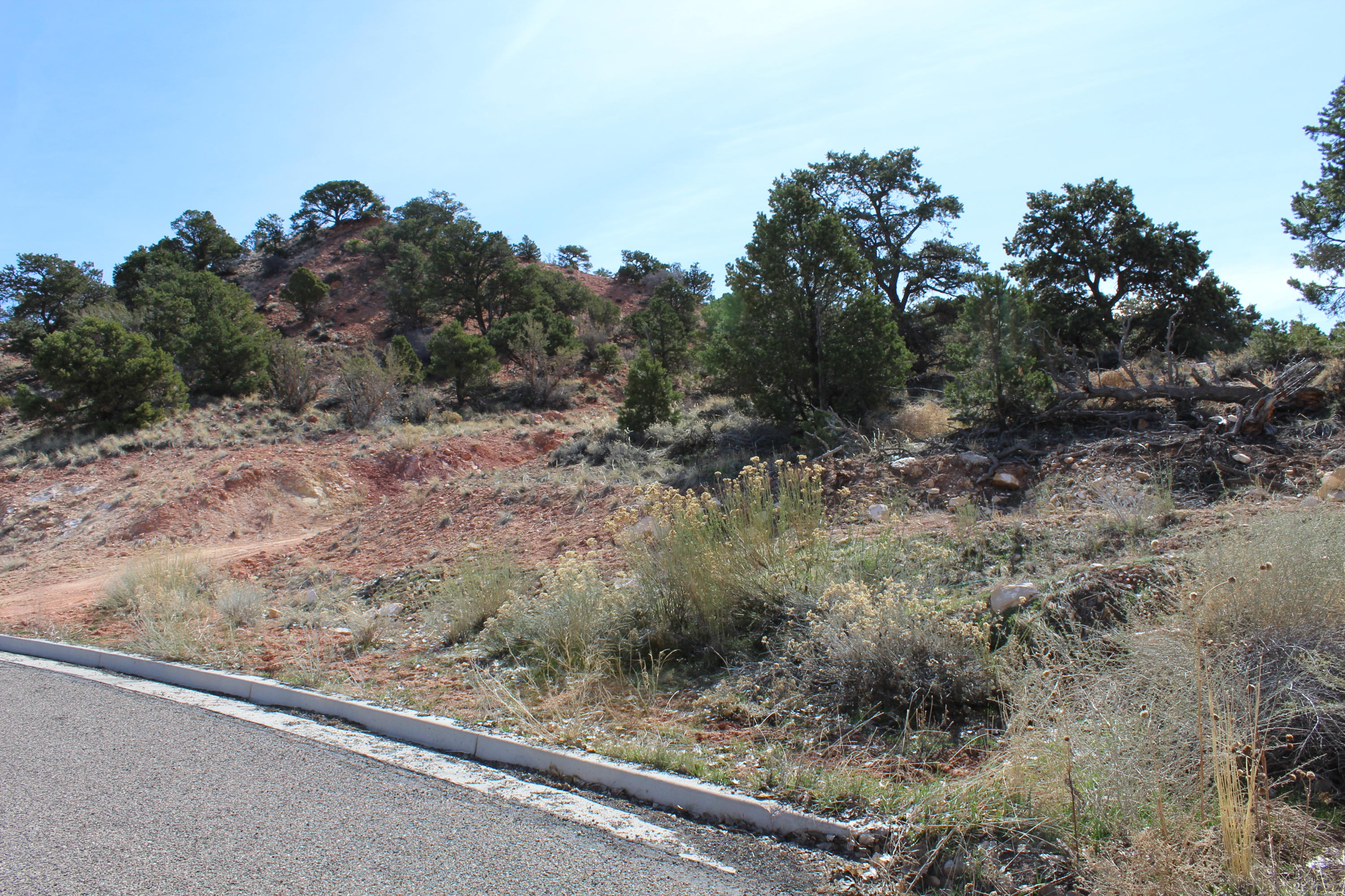 1.516 acre E Knoll ST