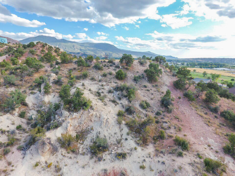 1.516 acre E Knoll ST