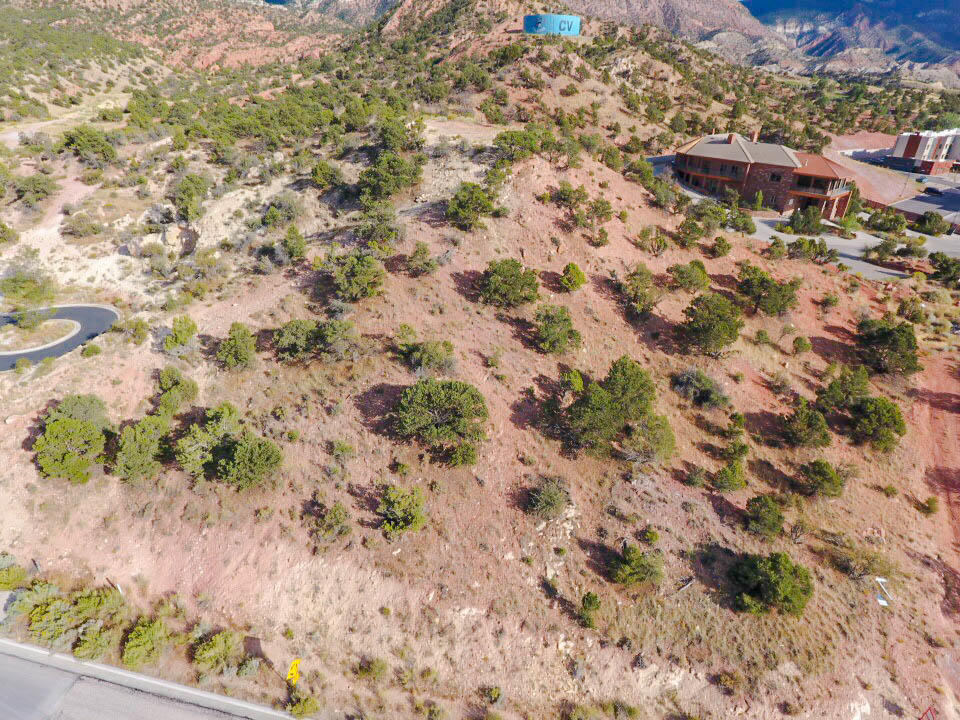 1.516 acre E Knoll ST