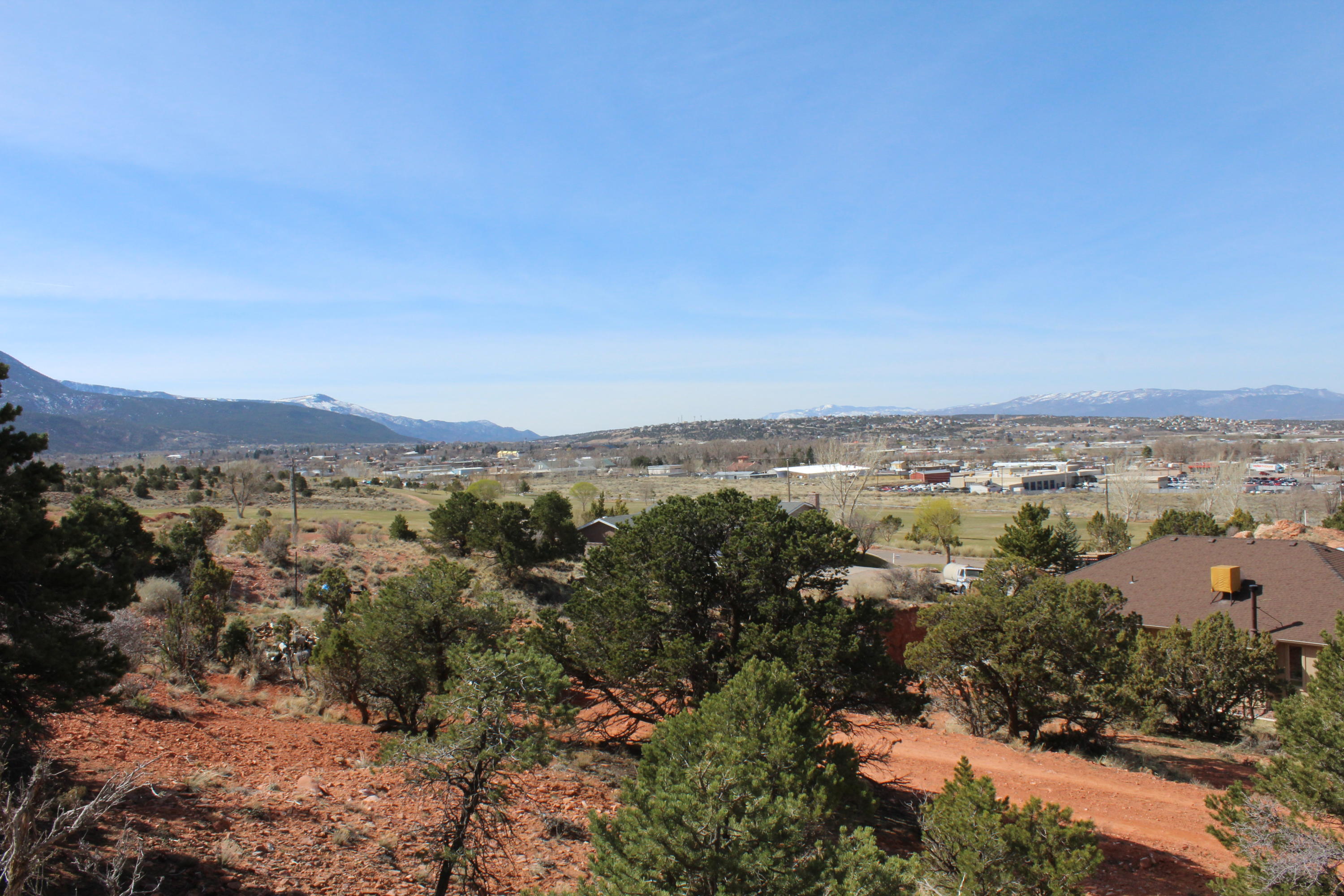 1.516 acre E Knoll ST