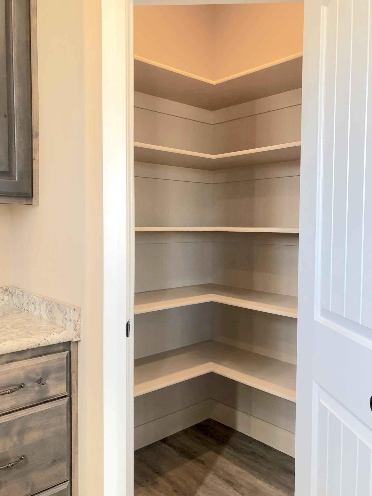 4390 N Prospector Ln LN E