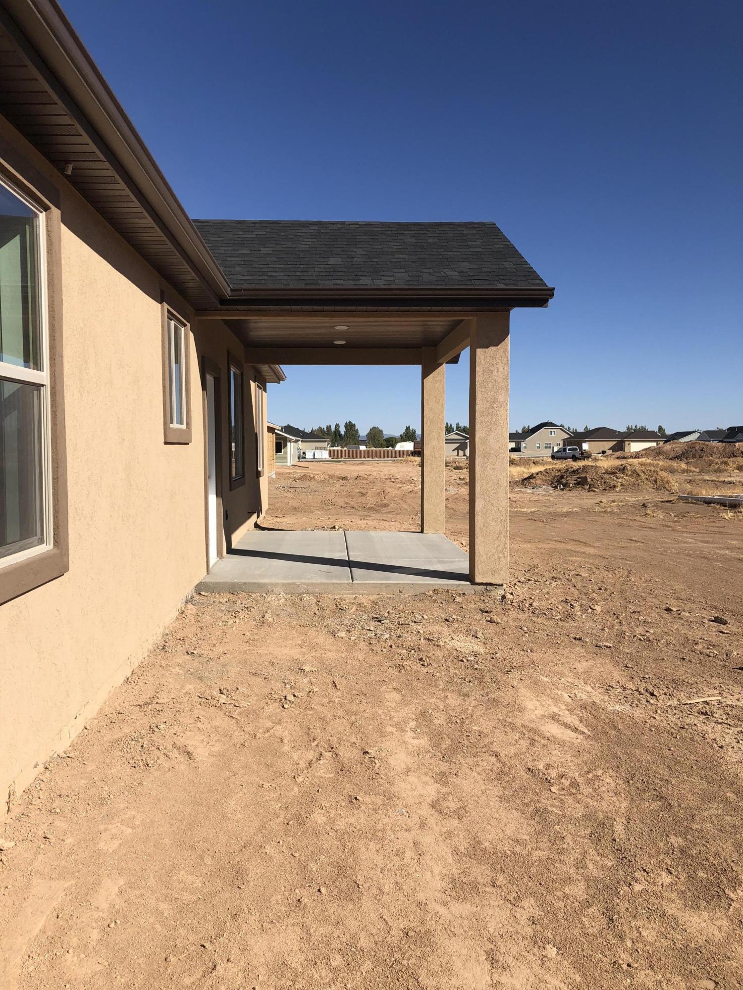 4390 N Prospector Ln LN E