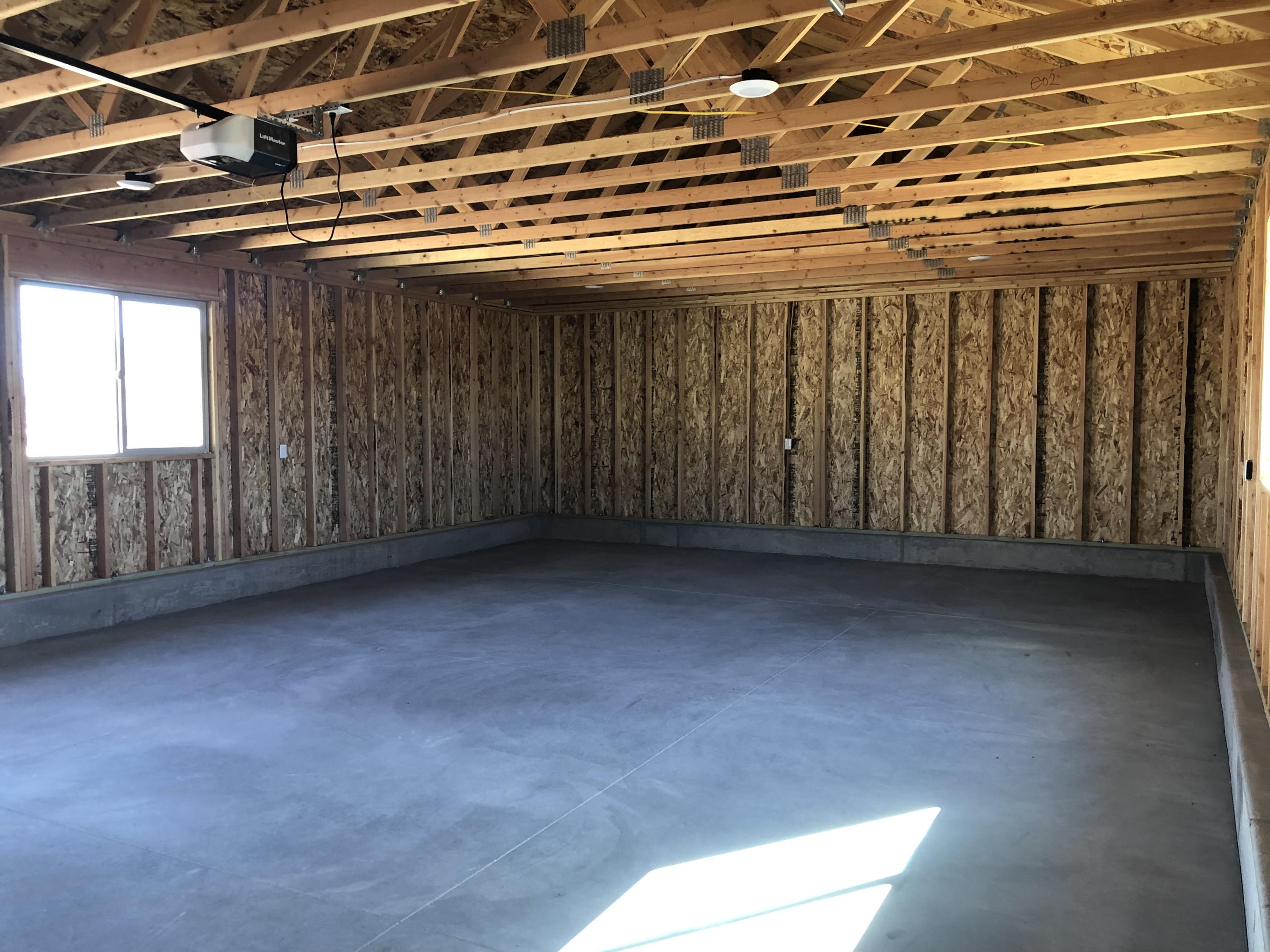 4390 N Prospector Ln LN E