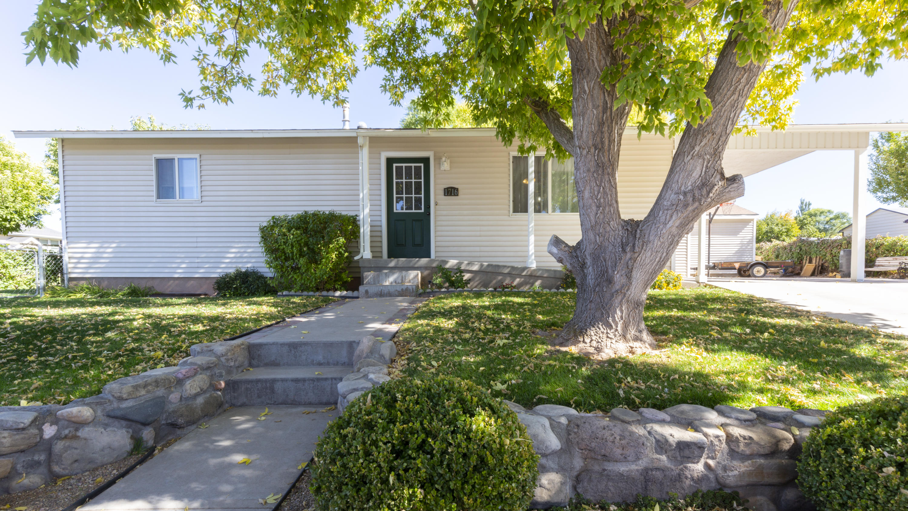 1716 N Northfield RD