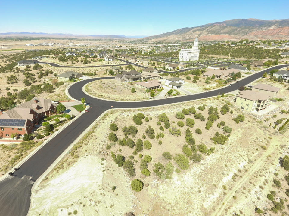 387 S Carmel Ridge CIR