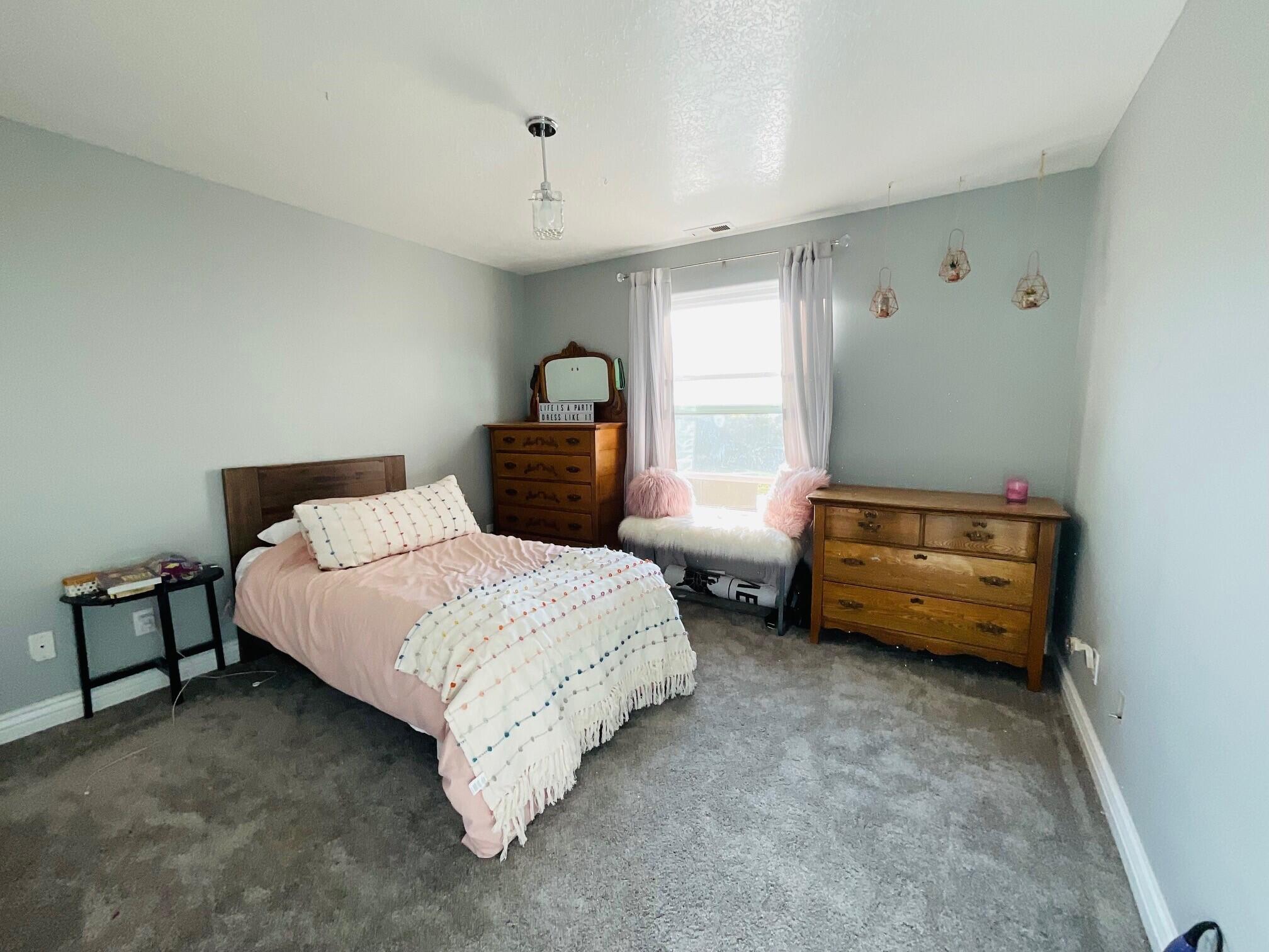 123 N Roundabout Way