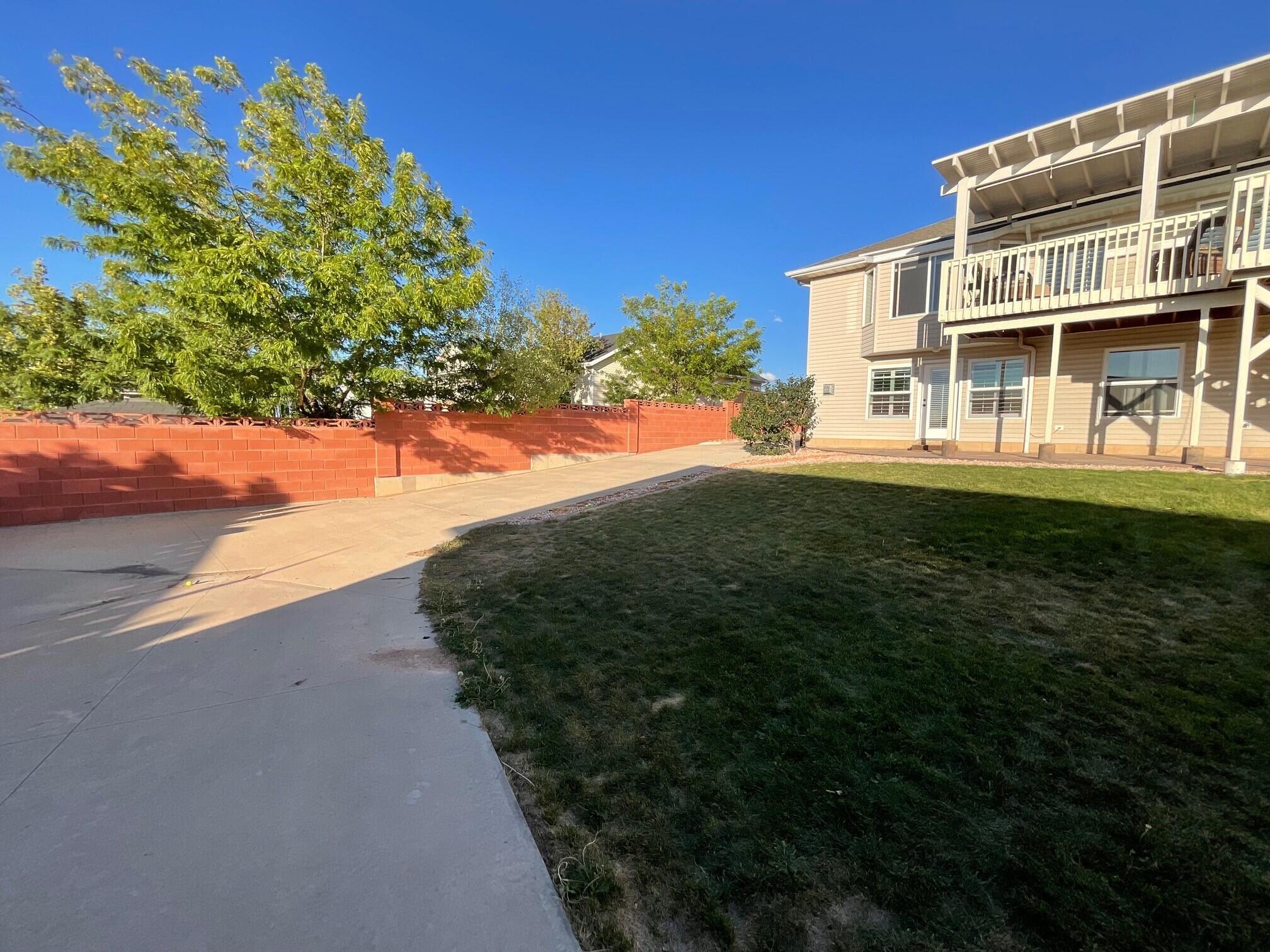 123 N Roundabout Way