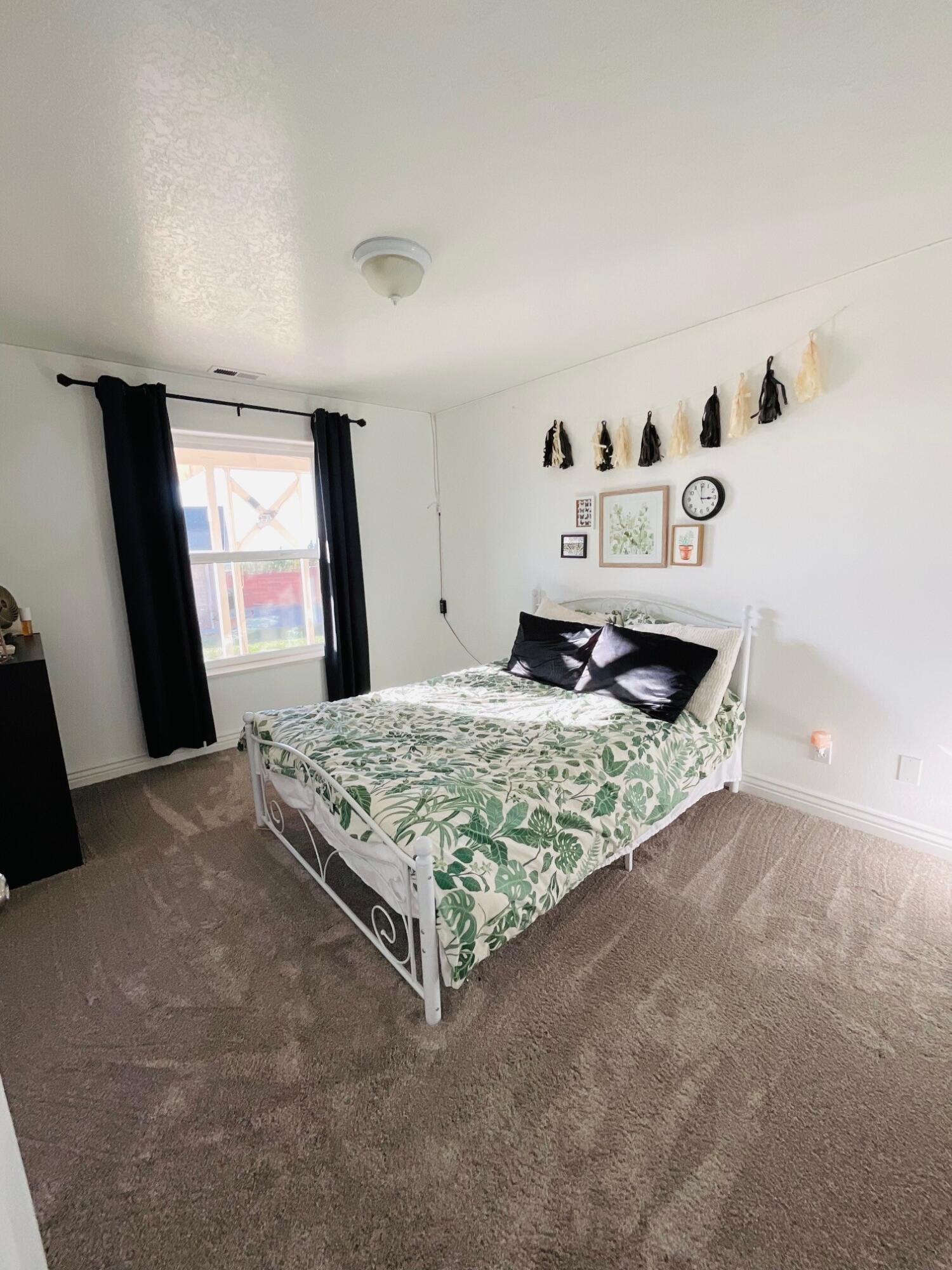 123 N Roundabout Way