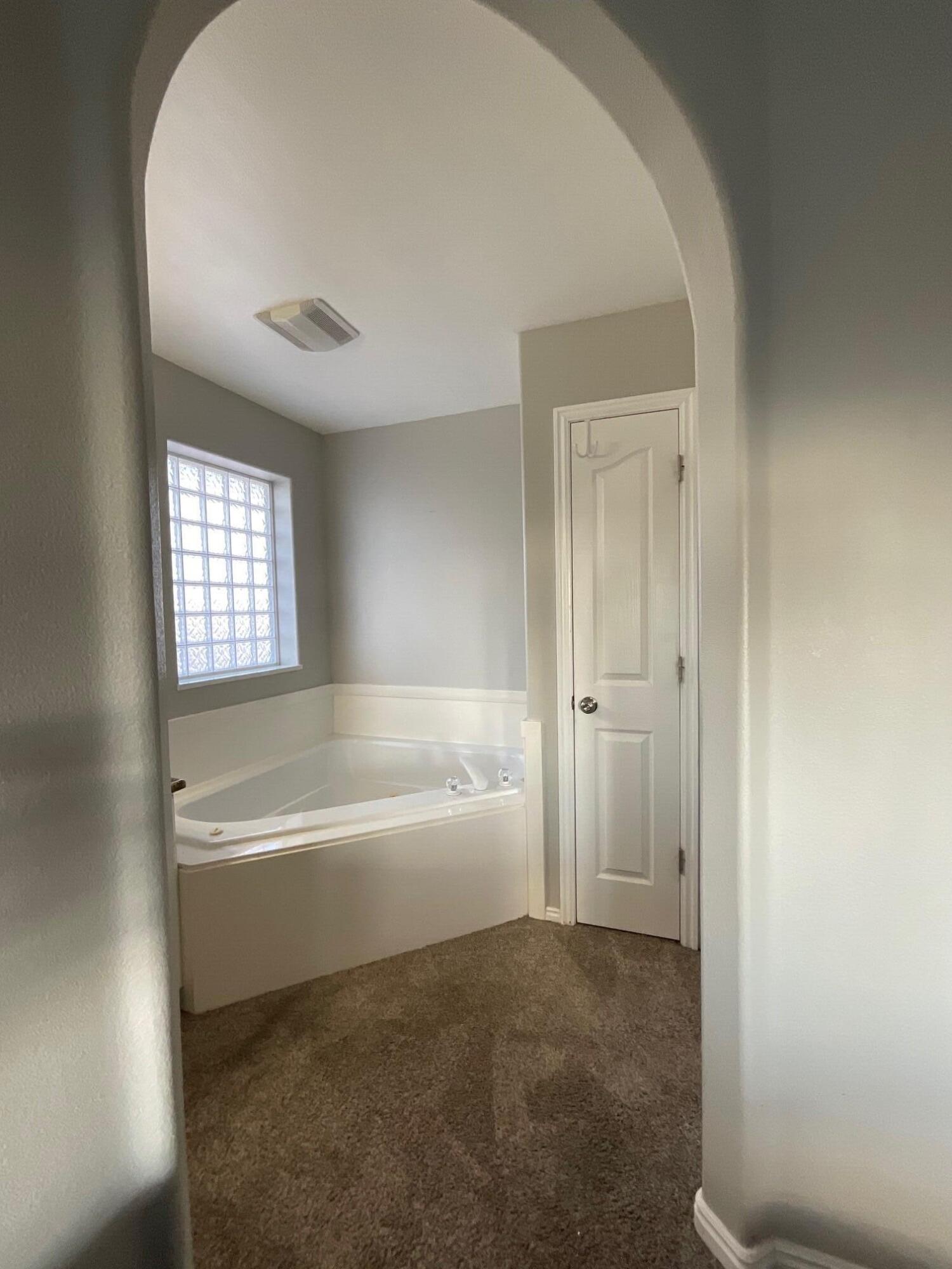 123 N Roundabout Way