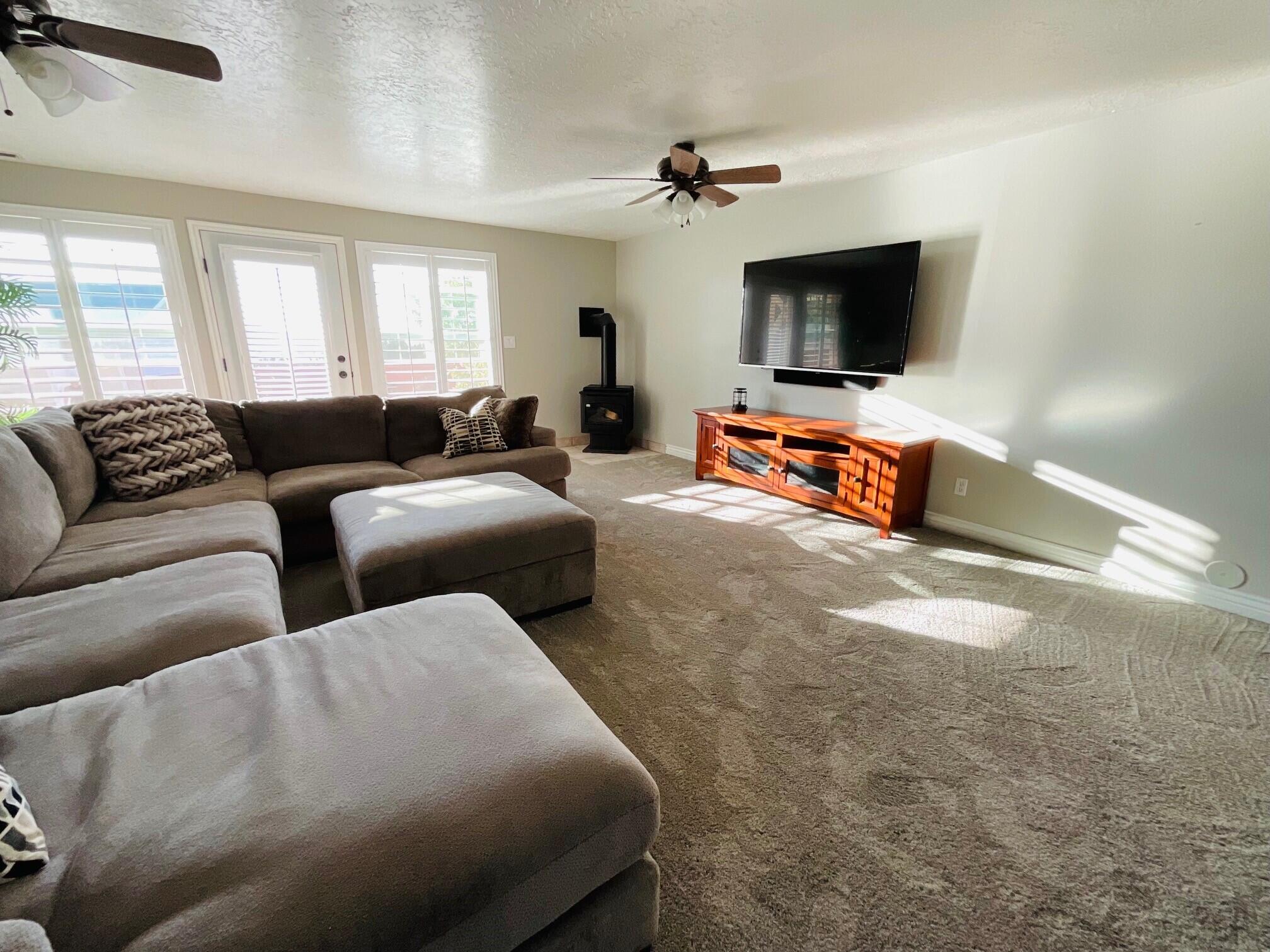 123 N Roundabout Way