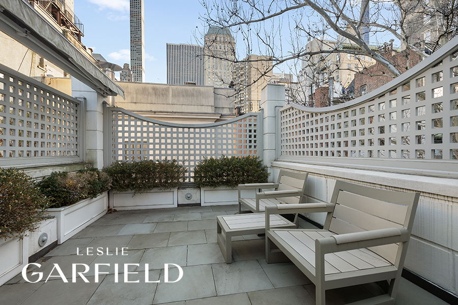16 E 64th Street