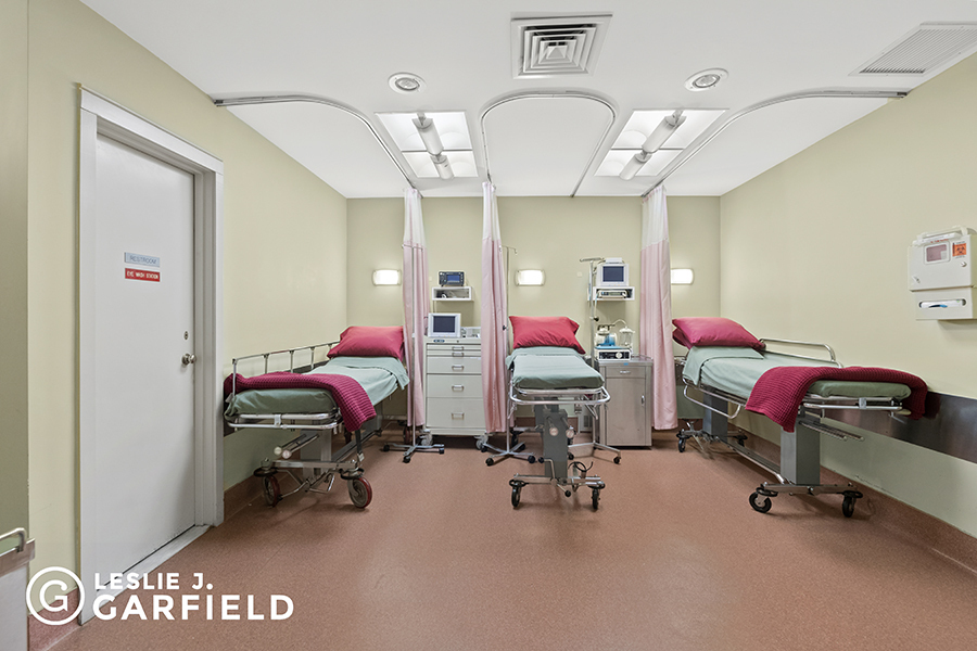 850 Park Avenue 1A/F