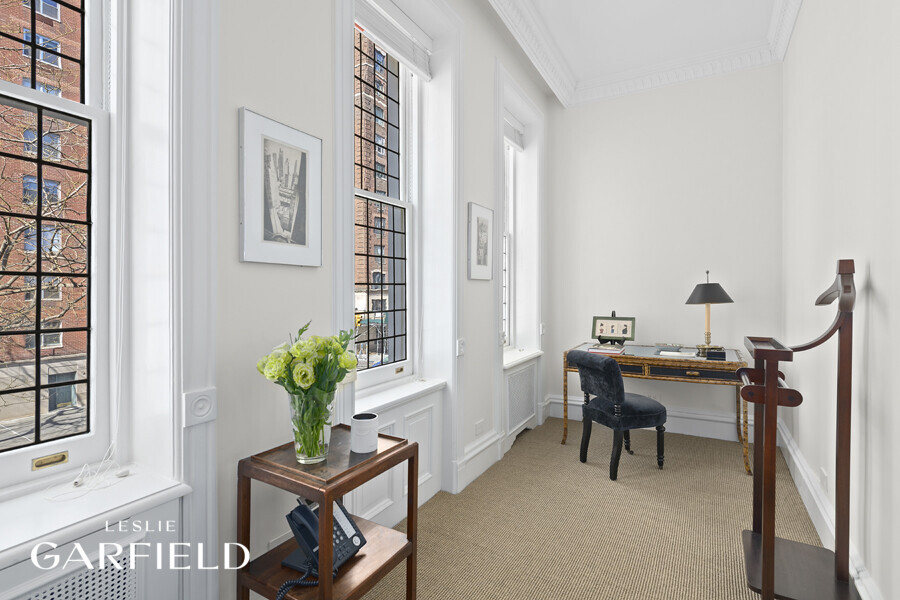 15 Sutton Place