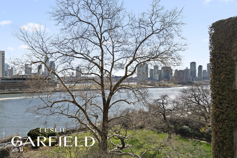 15 Sutton Place
