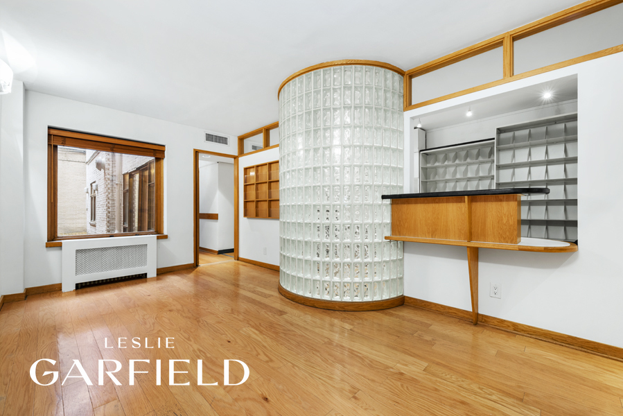 53 E 67th Street