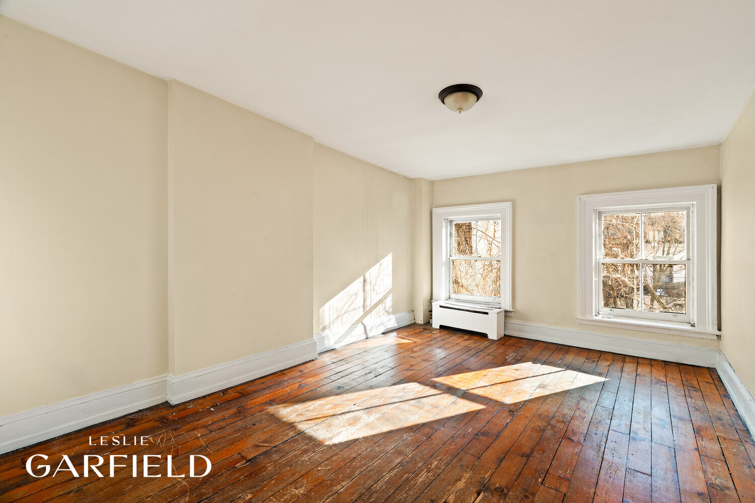 118 E 37TH Street TH