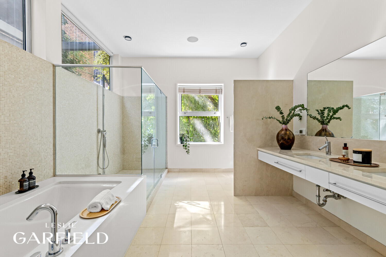 240 E 61ST Street