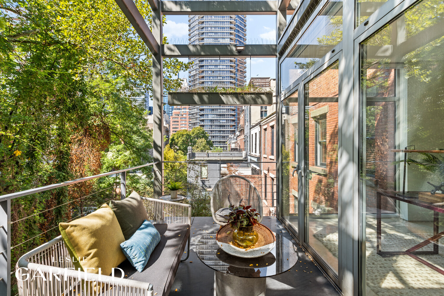 240 E 61ST Street
