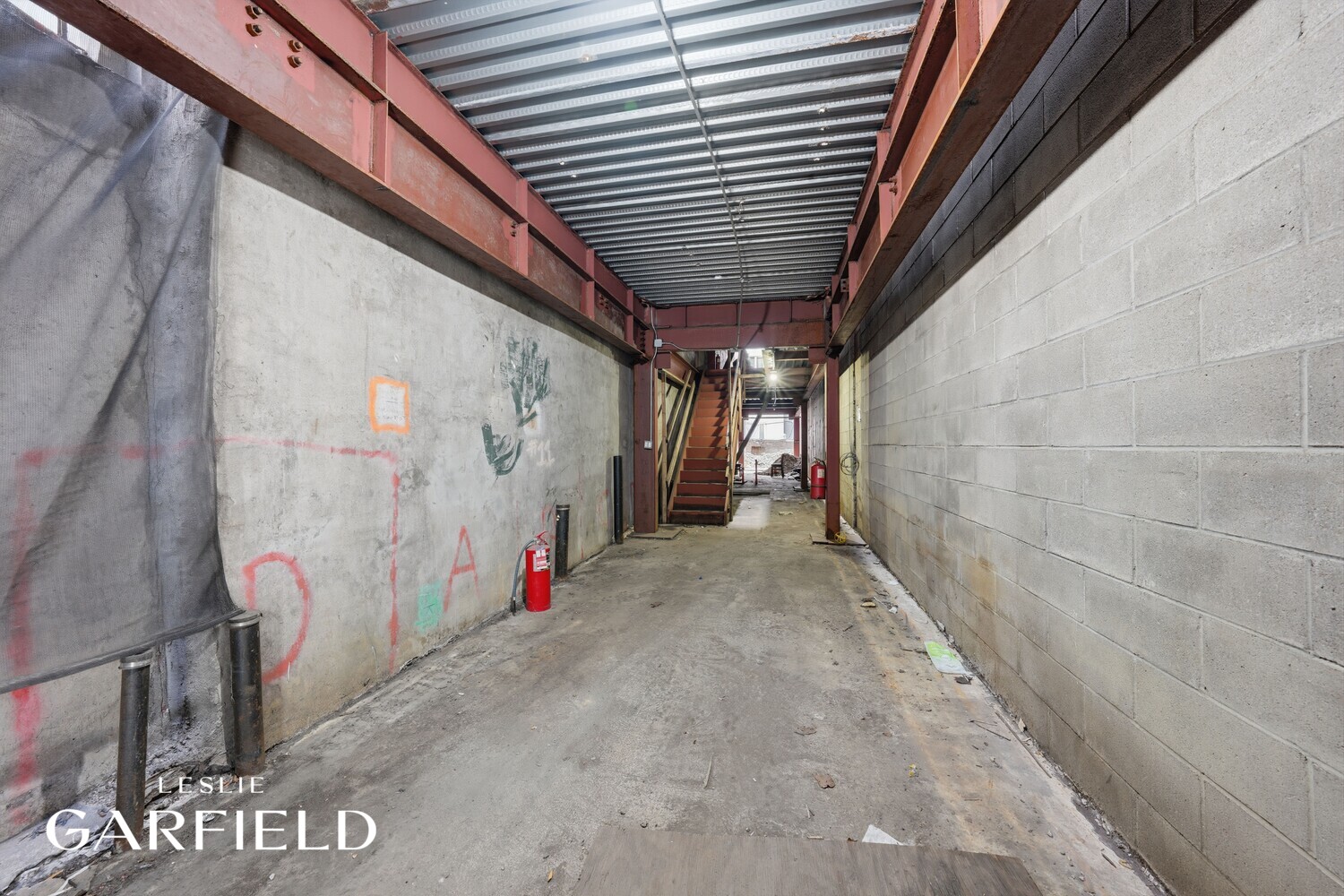 210 E 52ND Street