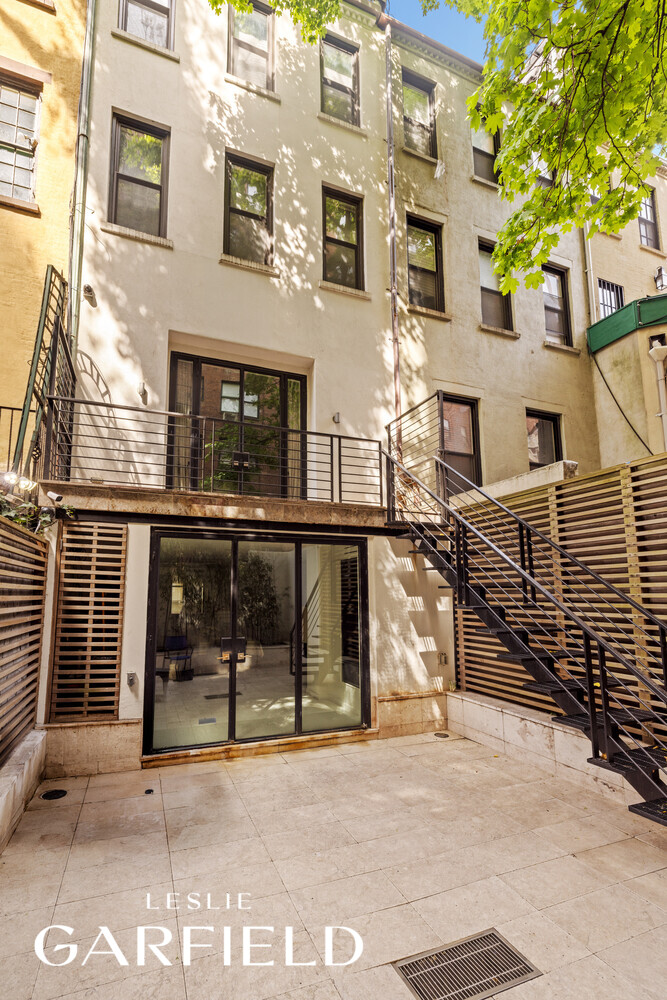 338 E 69TH Street