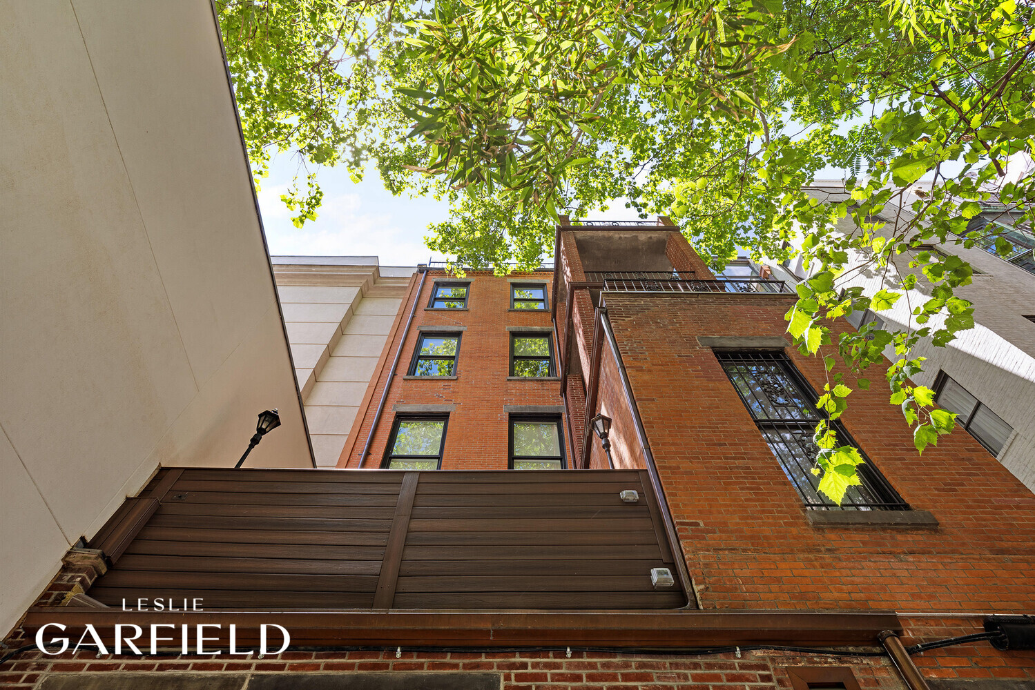 9 E 63RD Street