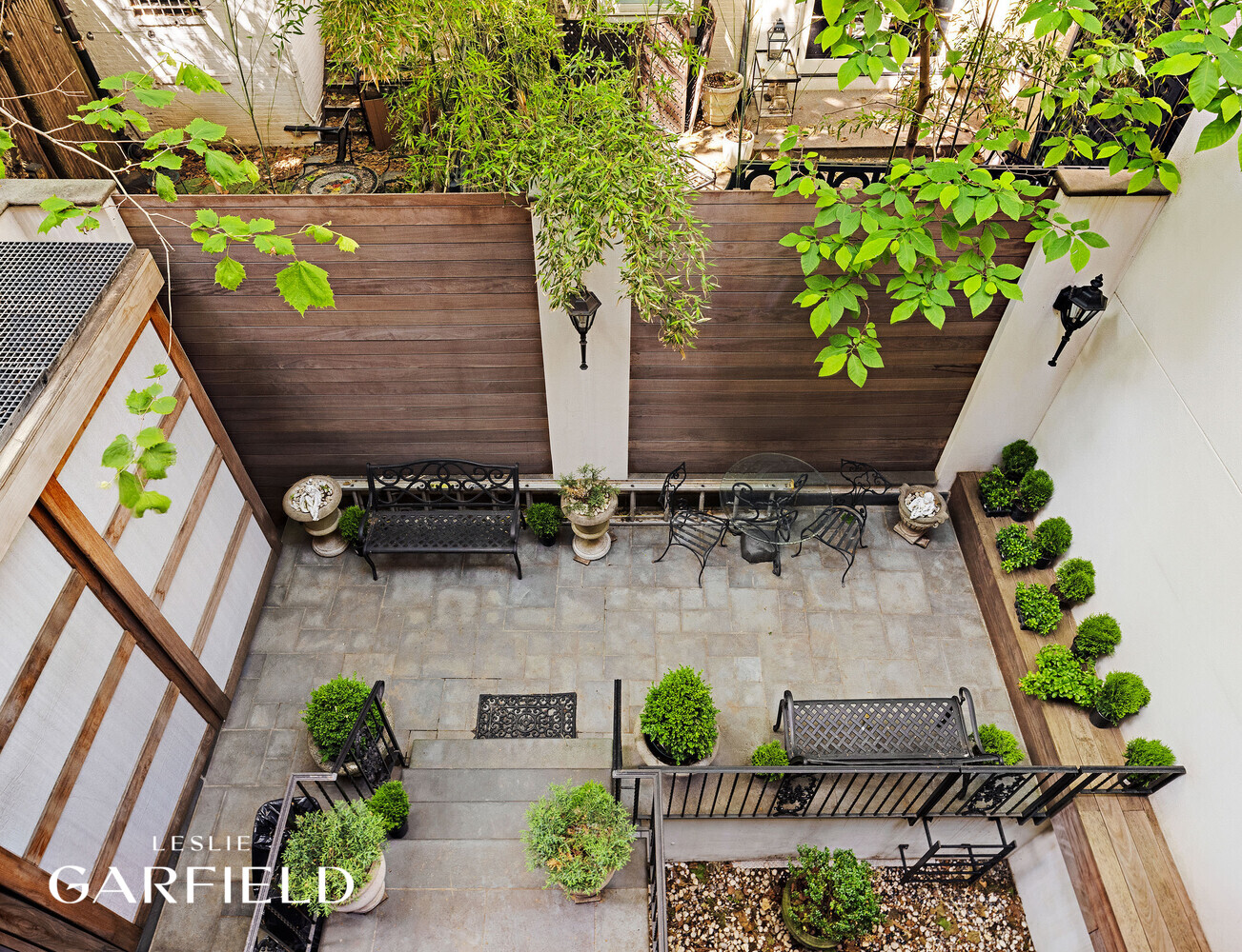 9 E 63RD Street