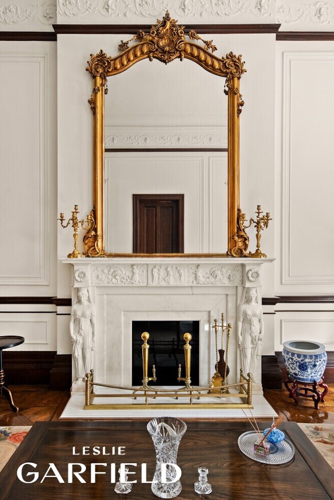 9 E 63RD Street
