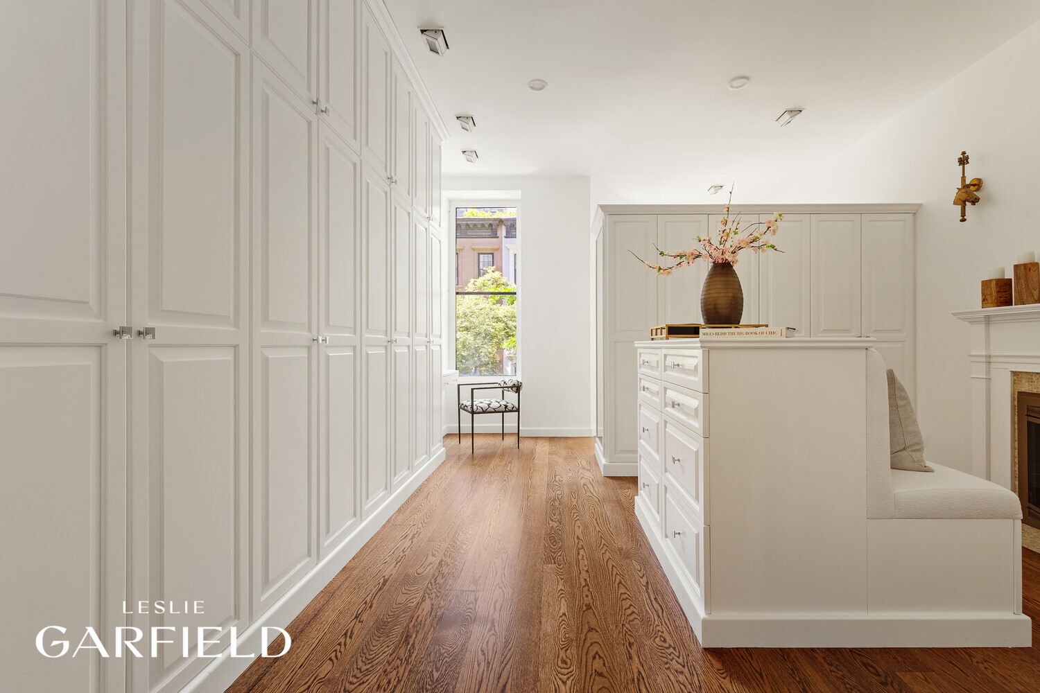 233 E 62ND Street