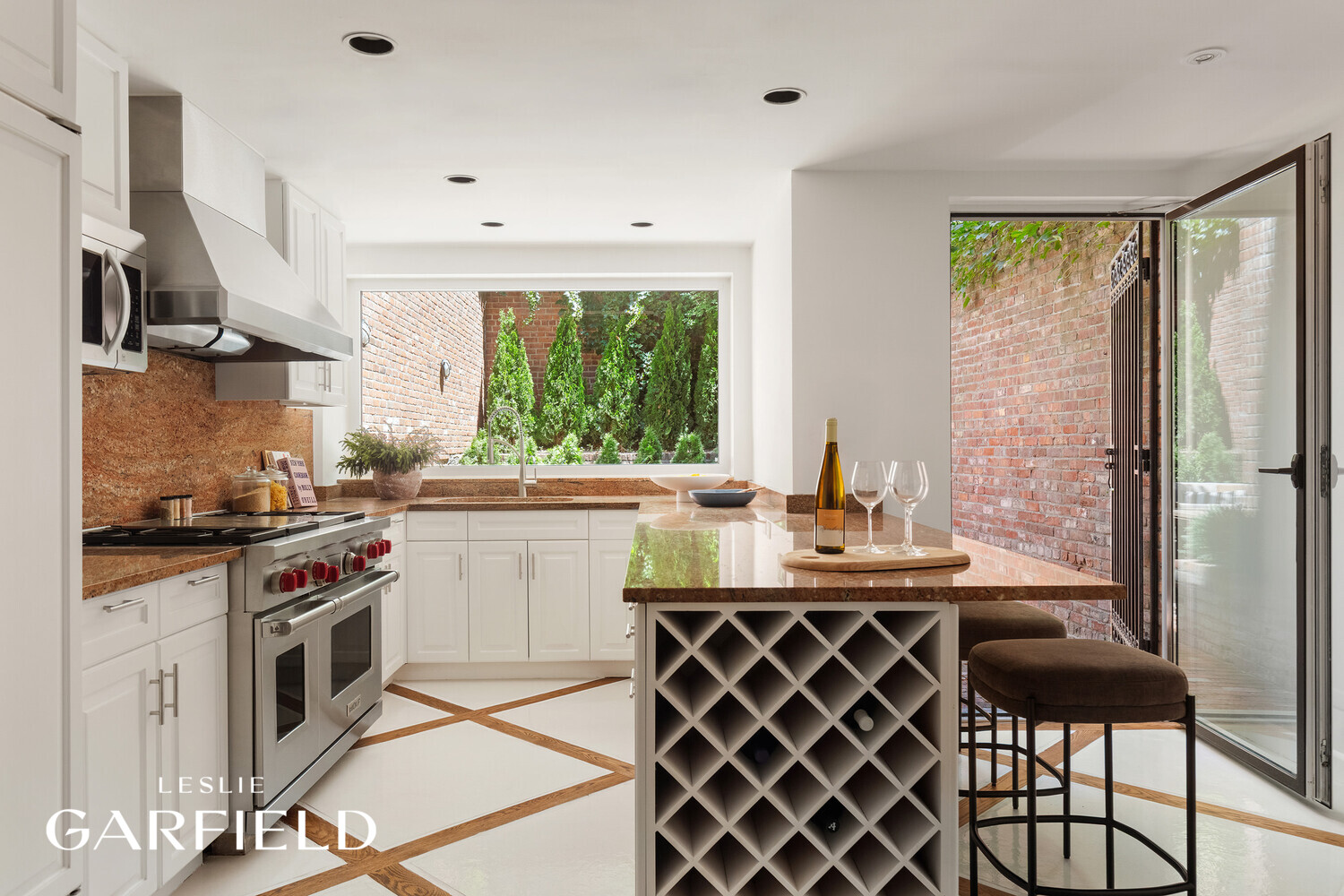 233 E 62ND Street