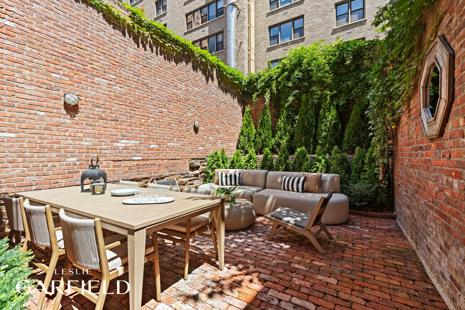 233 E 62ND Street