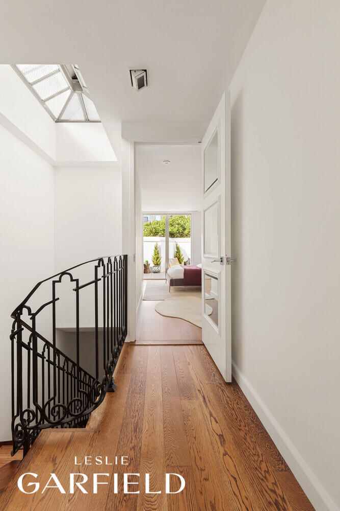 233 E 62ND Street