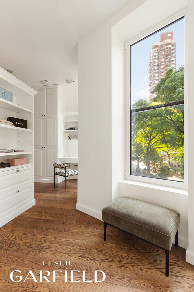 233 E 62ND Street