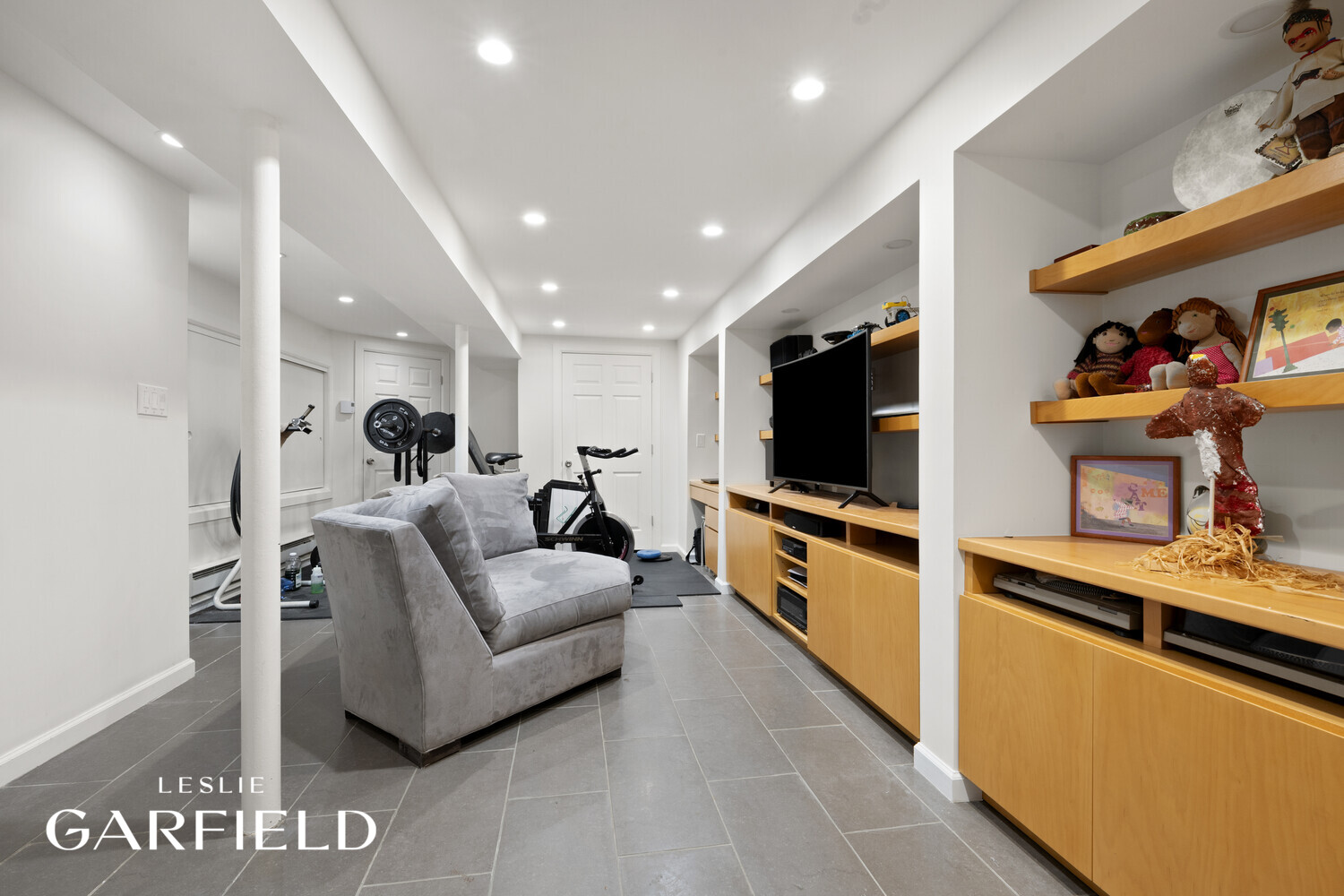 145 W 94TH Street