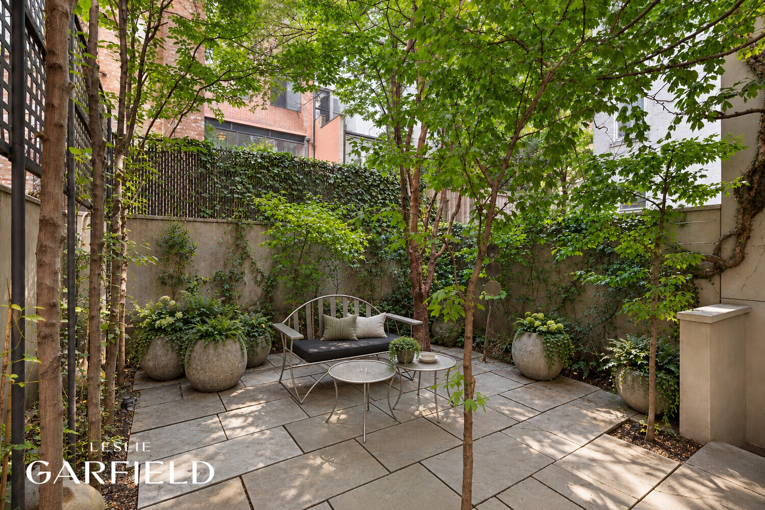 22 E 94TH Street