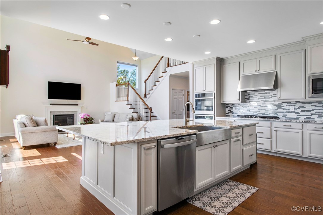 6637 Stonewolf Ct