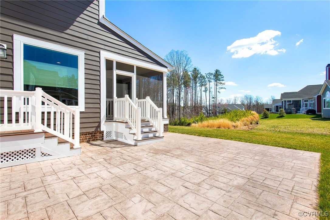 6637 Stonewolf Ct